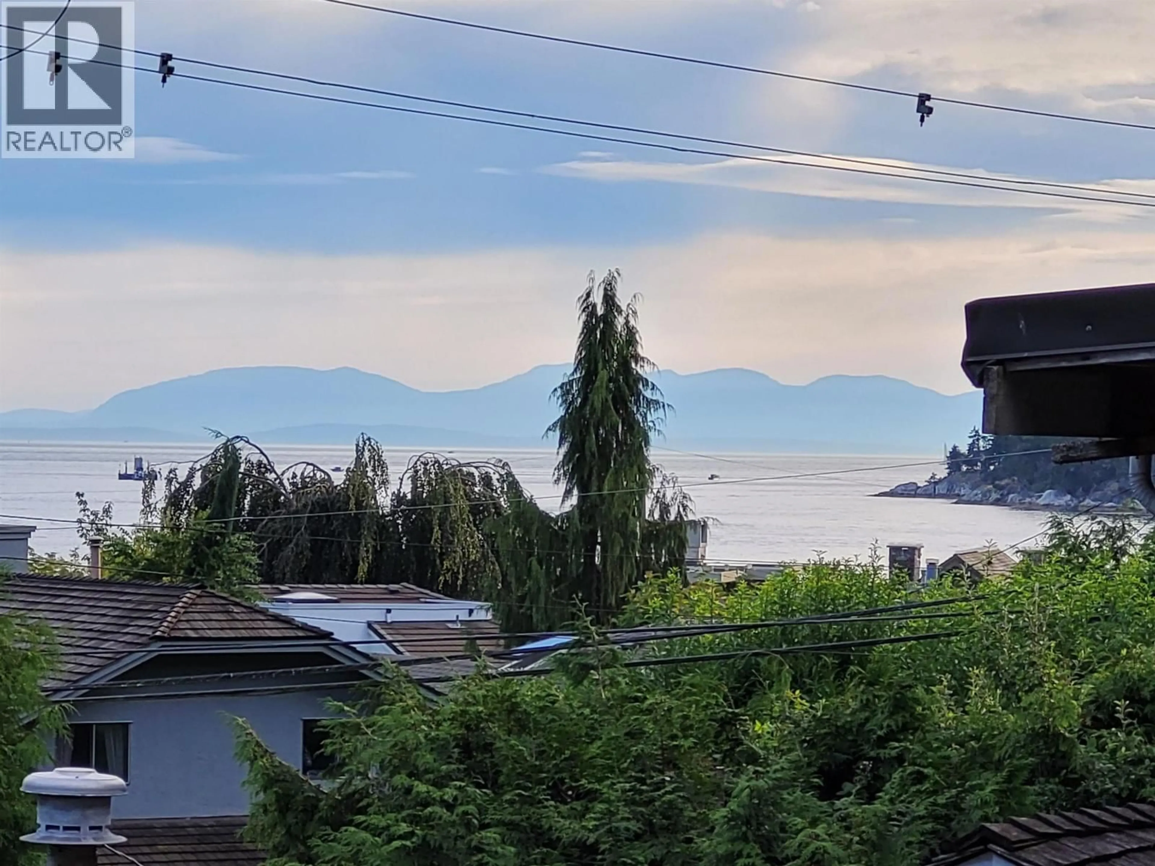 Unknown for 4405 MARINE DRIVE, West Vancouver British Columbia V7W1N8