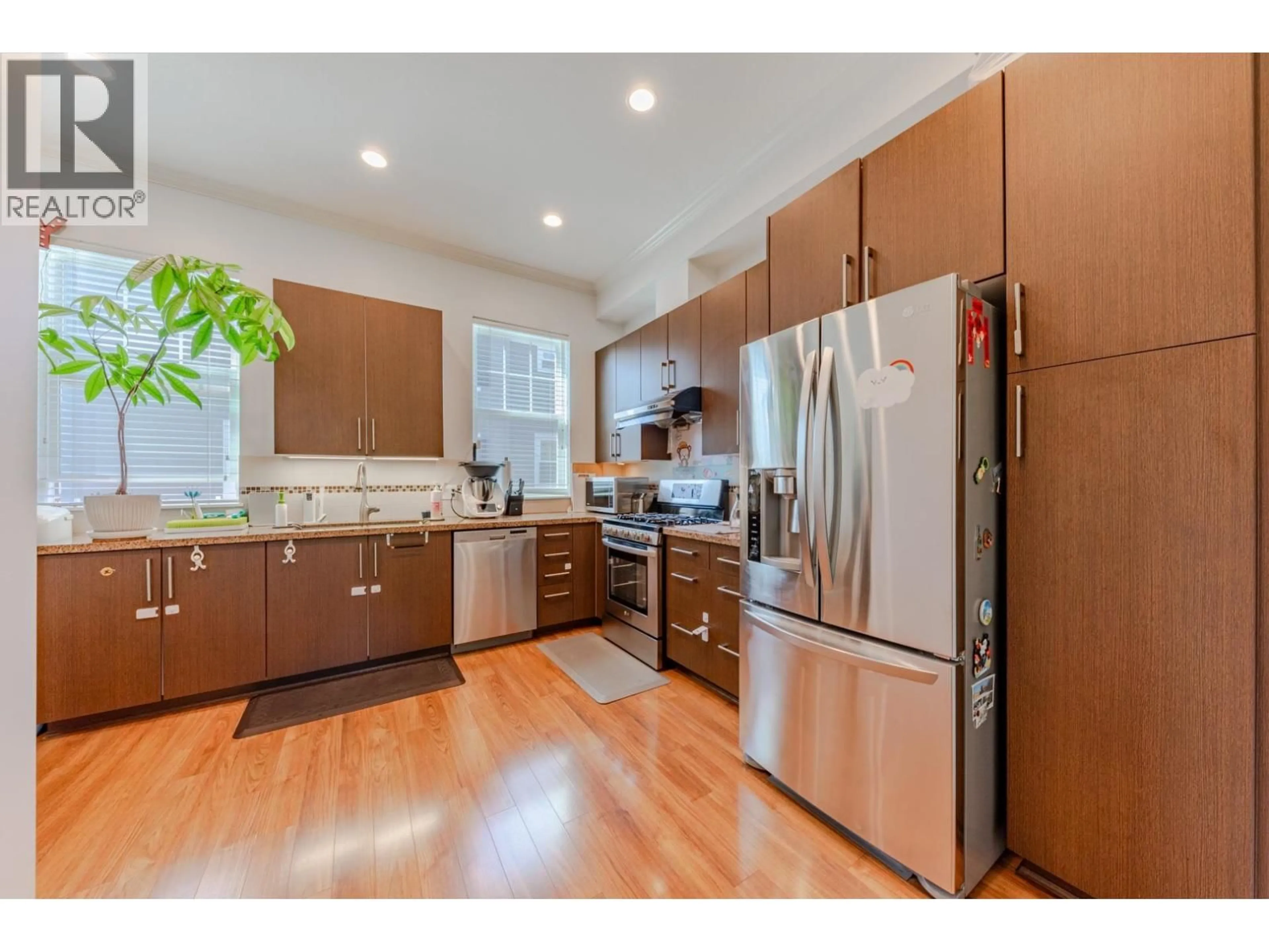 Open concept kitchen, wood/laminate floor for 21 - 9651 ALBERTA ROAD, Richmond British Columbia V6Y1T7