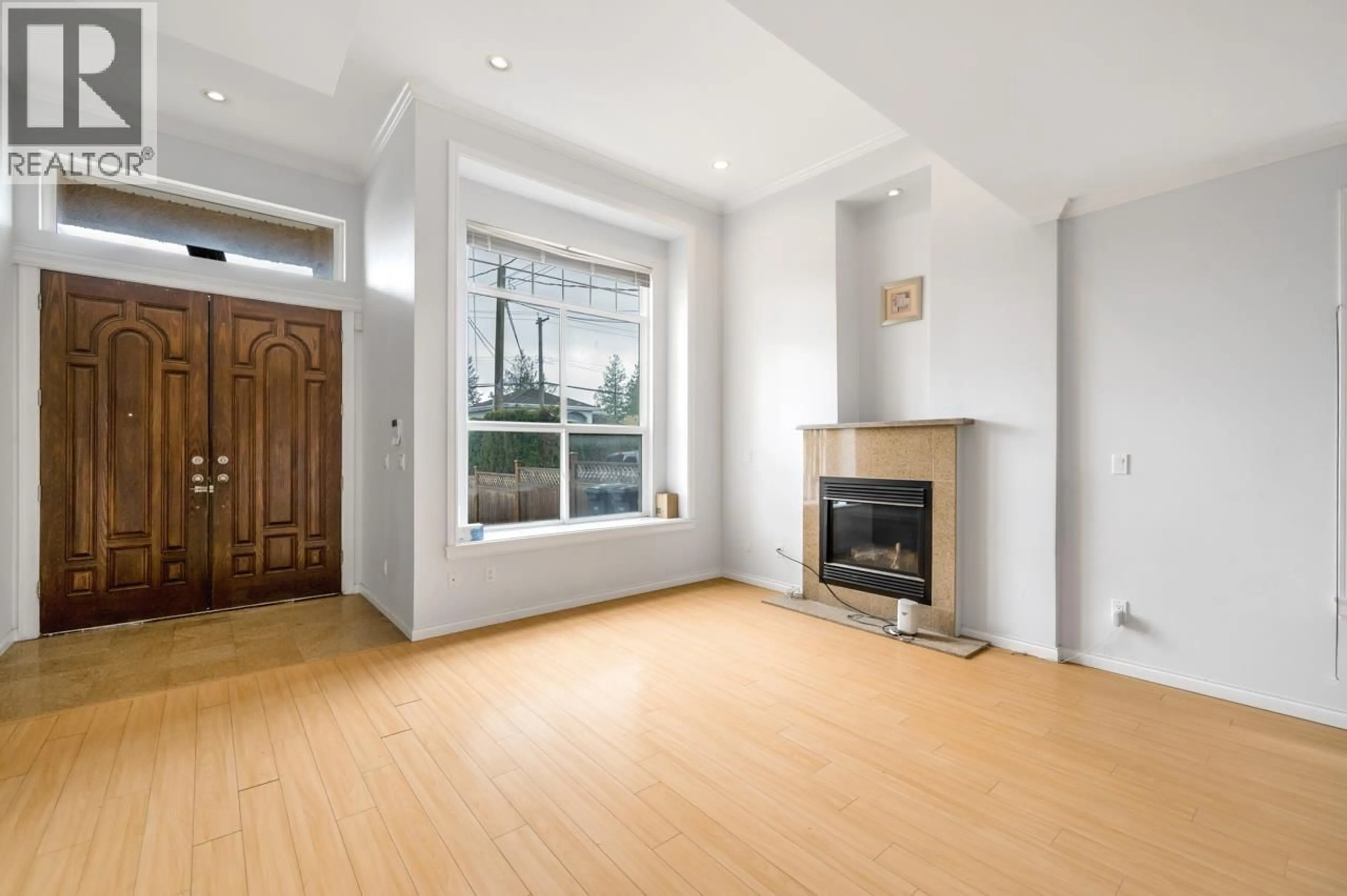 Unknown for 5989 RUMBLE STREET, Burnaby British Columbia V5J2C6