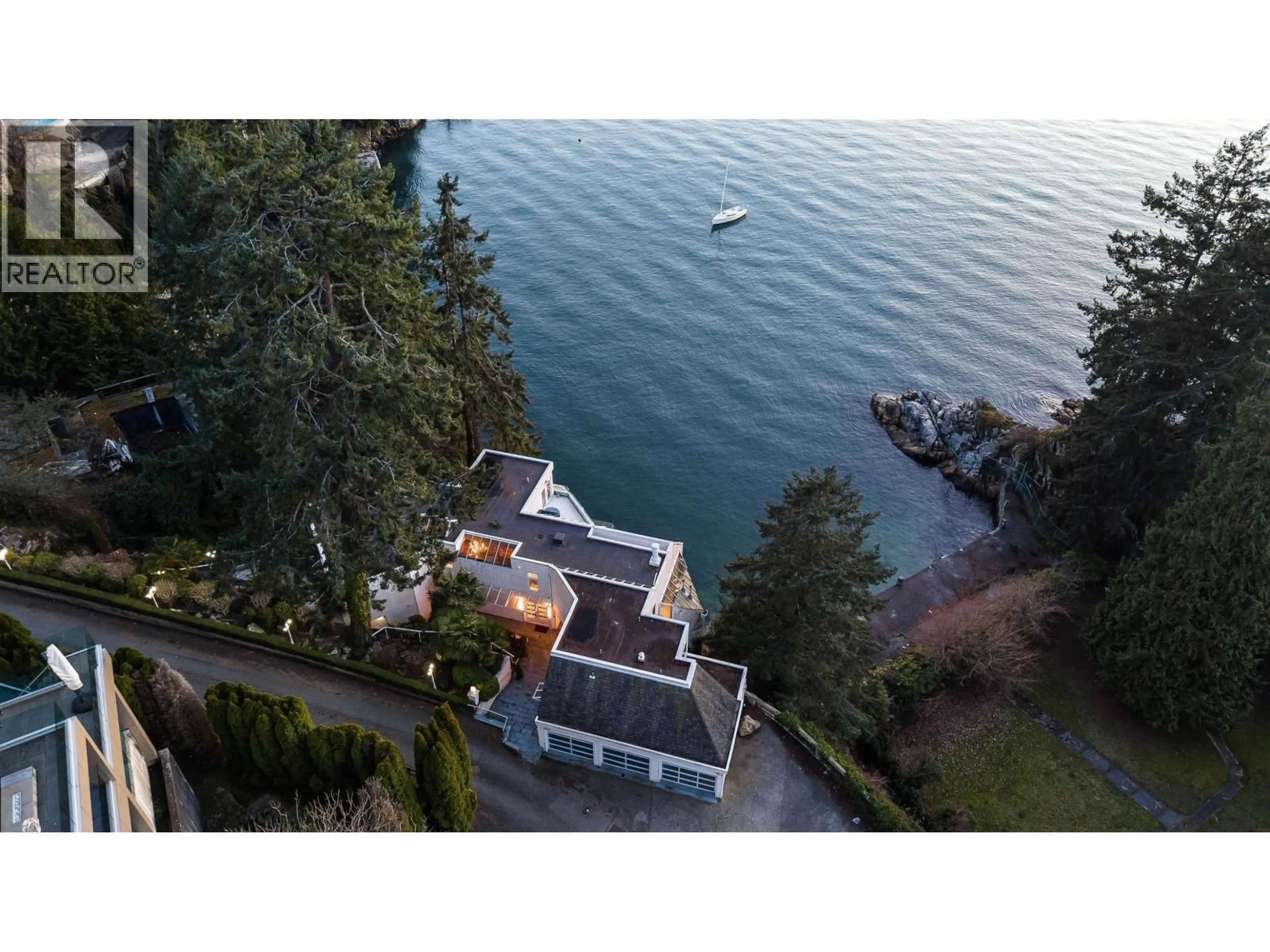 A pic from outside/outdoor area/front of a property/back of a property/a pic from drone, water/lake/river/ocean view for 5530 PARTHENON PLACE, West Vancouver British Columbia V7W2V7
