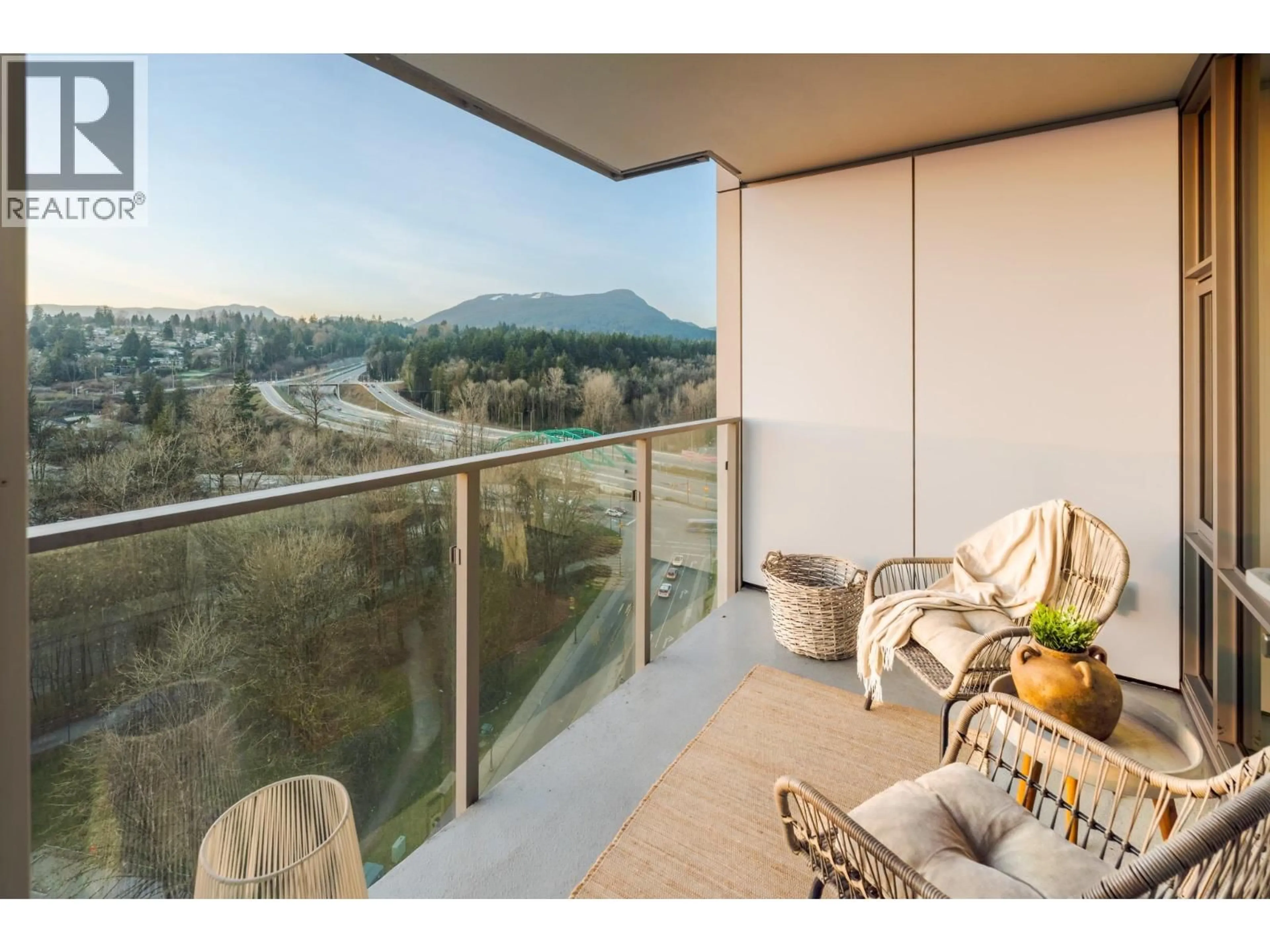 Balcony in the apartment, water/lake/river/ocean view for 1509 - 1500 FERN STREET, North Vancouver British Columbia V7J0E6