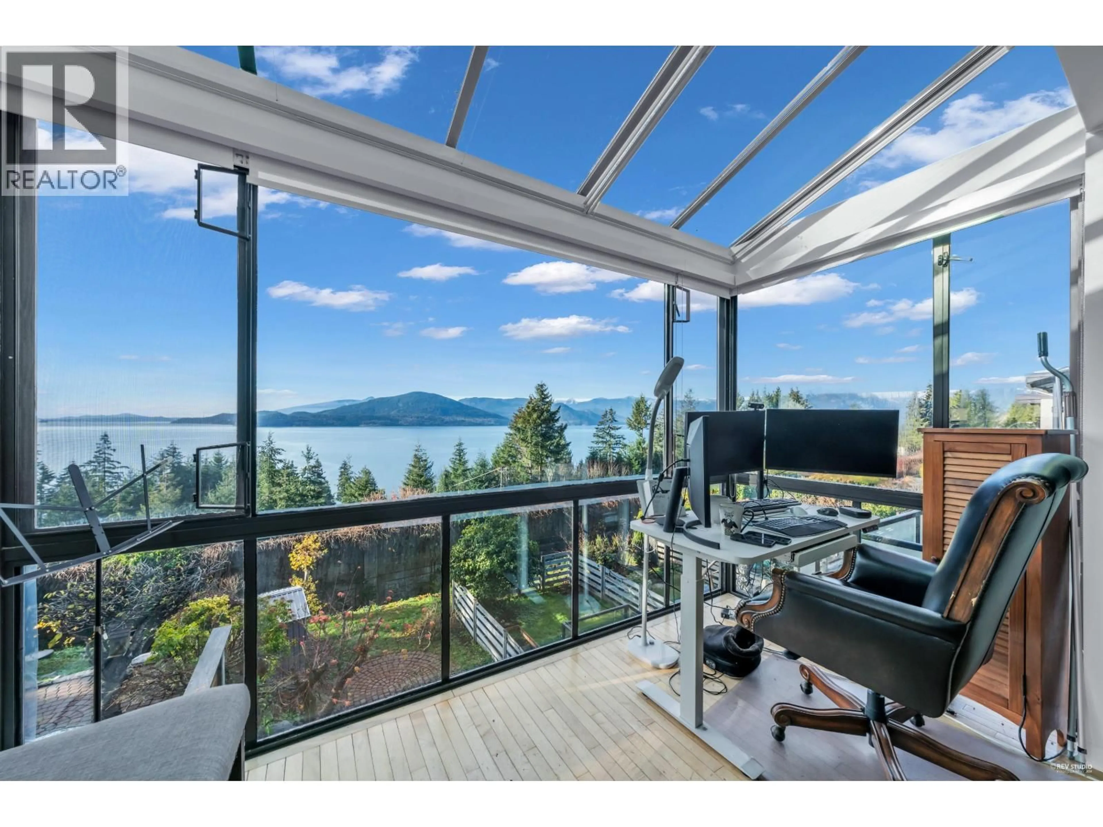 Unknown for 432 CROSSCREEK ROAD, Lions Bay British Columbia V0V0V0