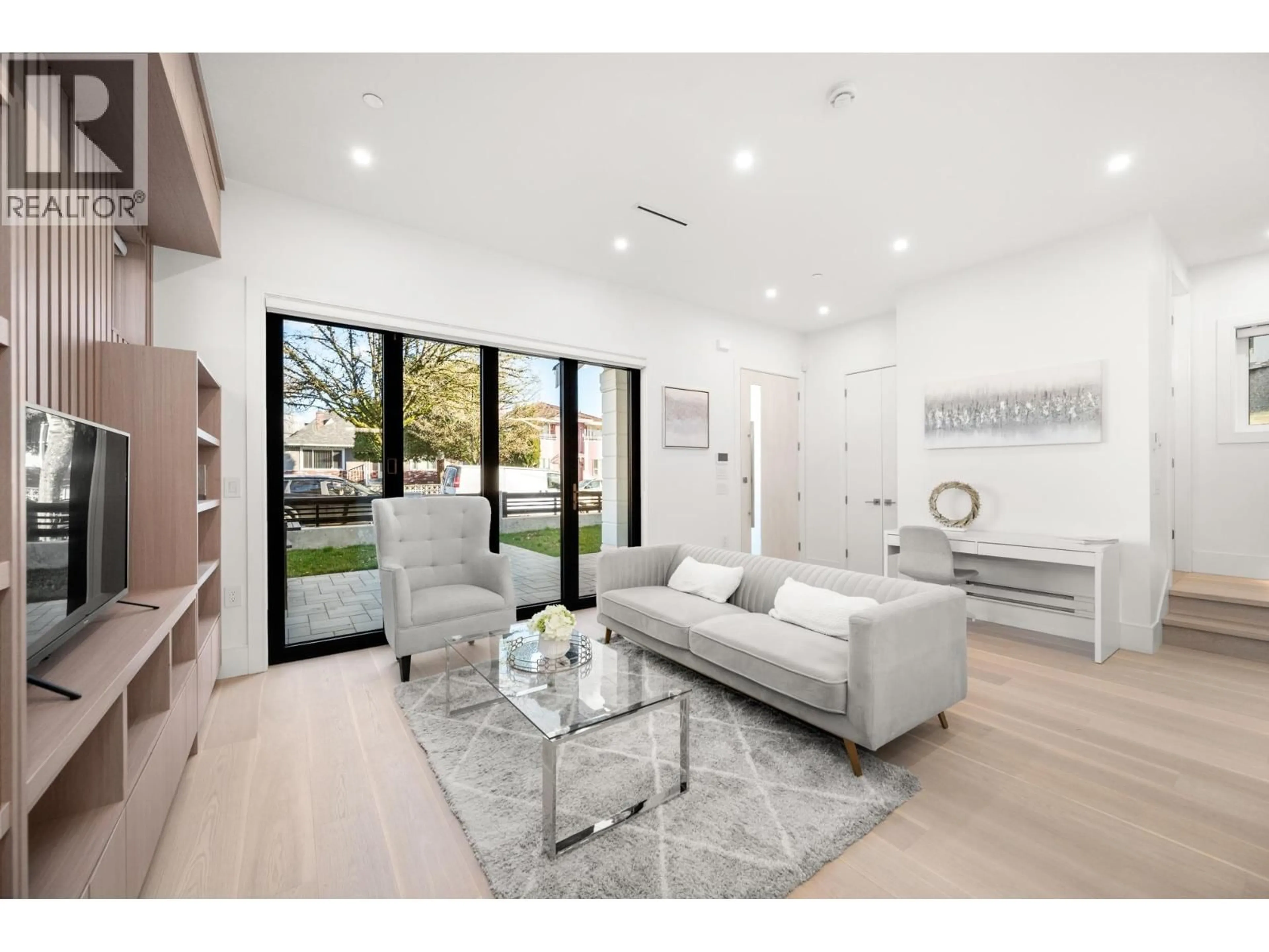 Living room with furniture, unknown for 6307 CHESTER STREET, Vancouver British Columbia V5W3C4