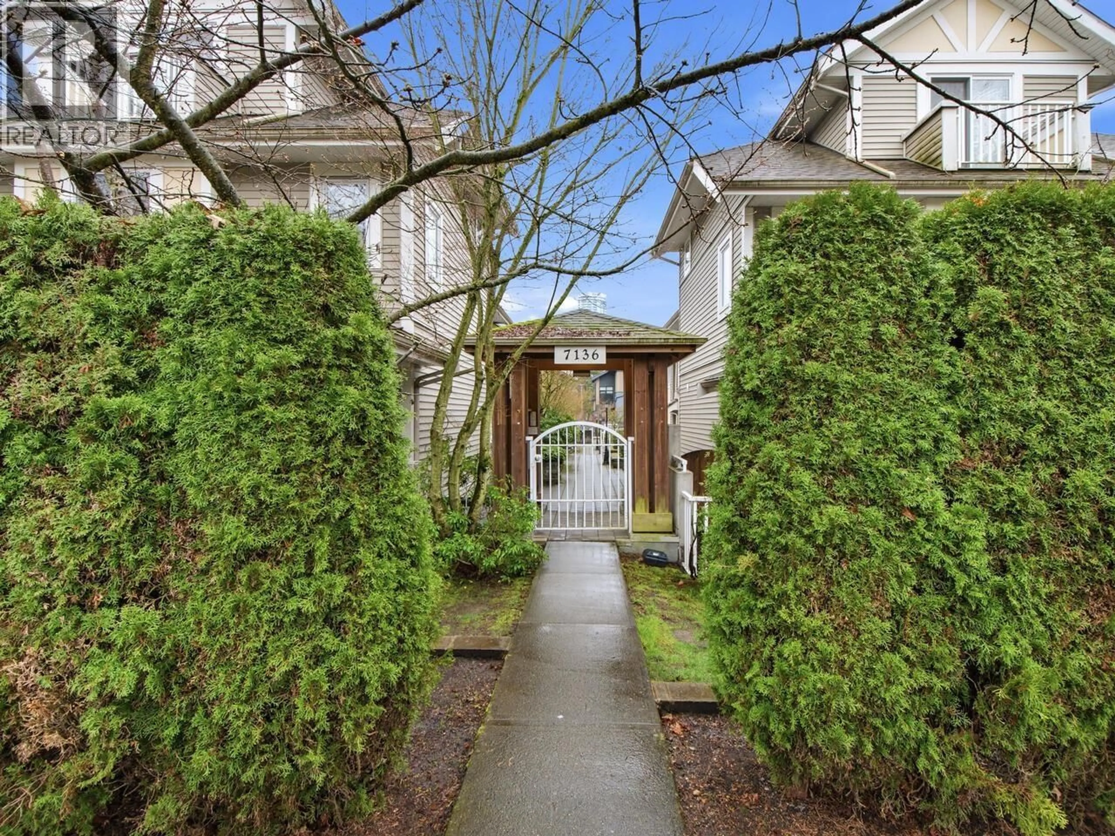 Unknown for 1 - 7136 18TH AVENUE, Burnaby British Columbia V3N1H1