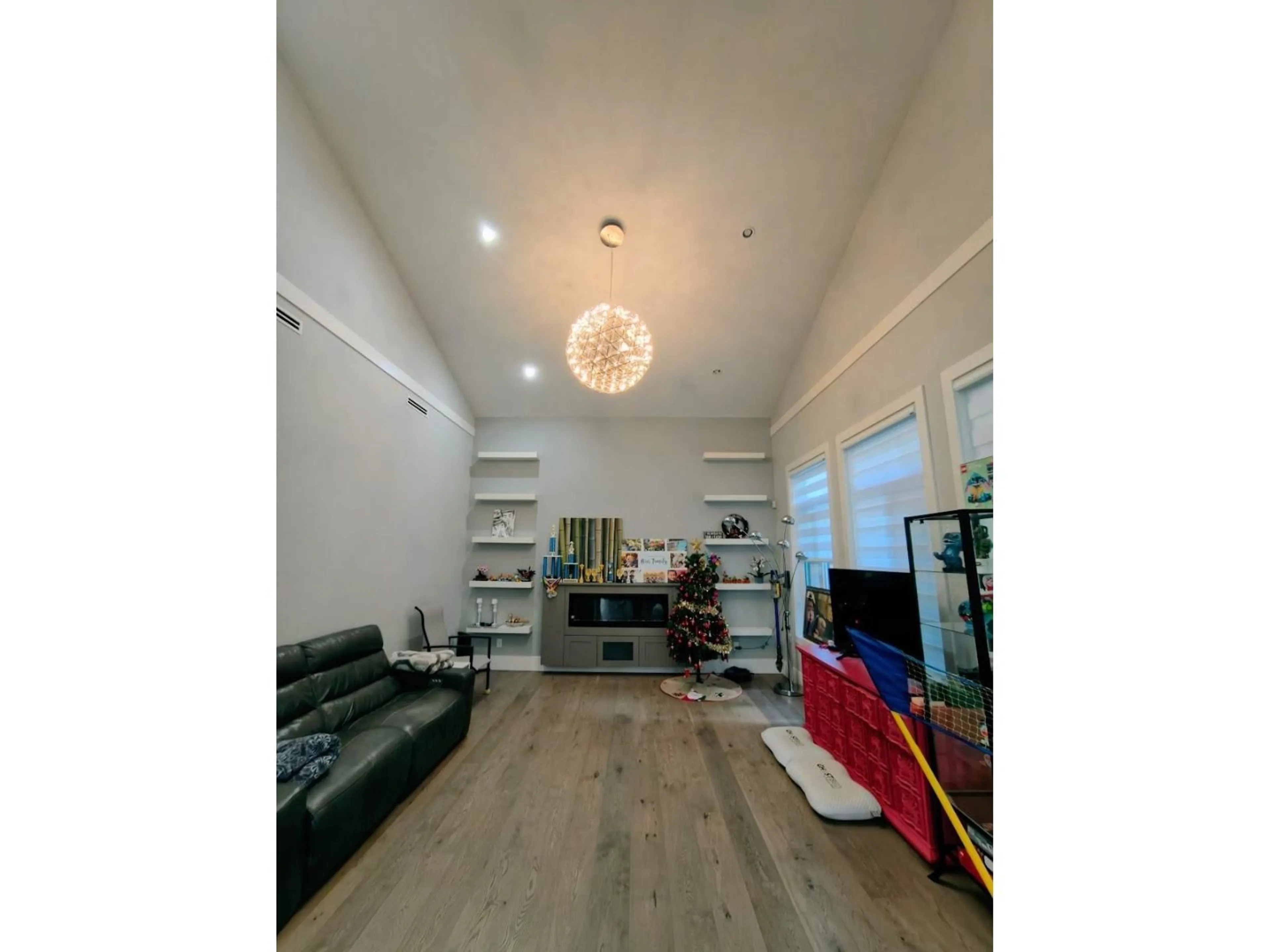 A pic of a room for 11214 LYON ROAD, Delta British Columbia V4E2G8