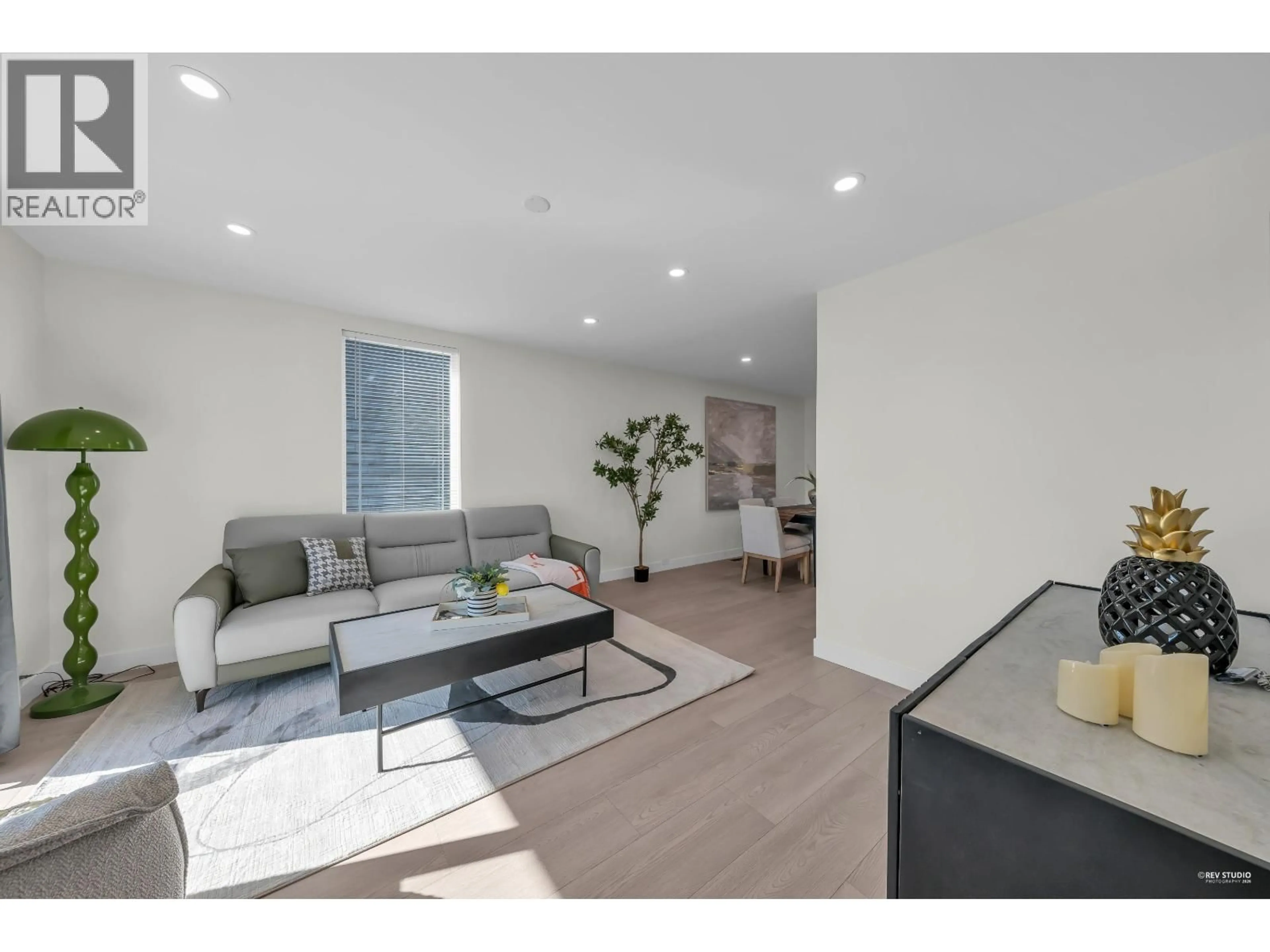 Living room with furniture, unknown for 238 28TH STREET, North Vancouver British Columbia V7N1C2