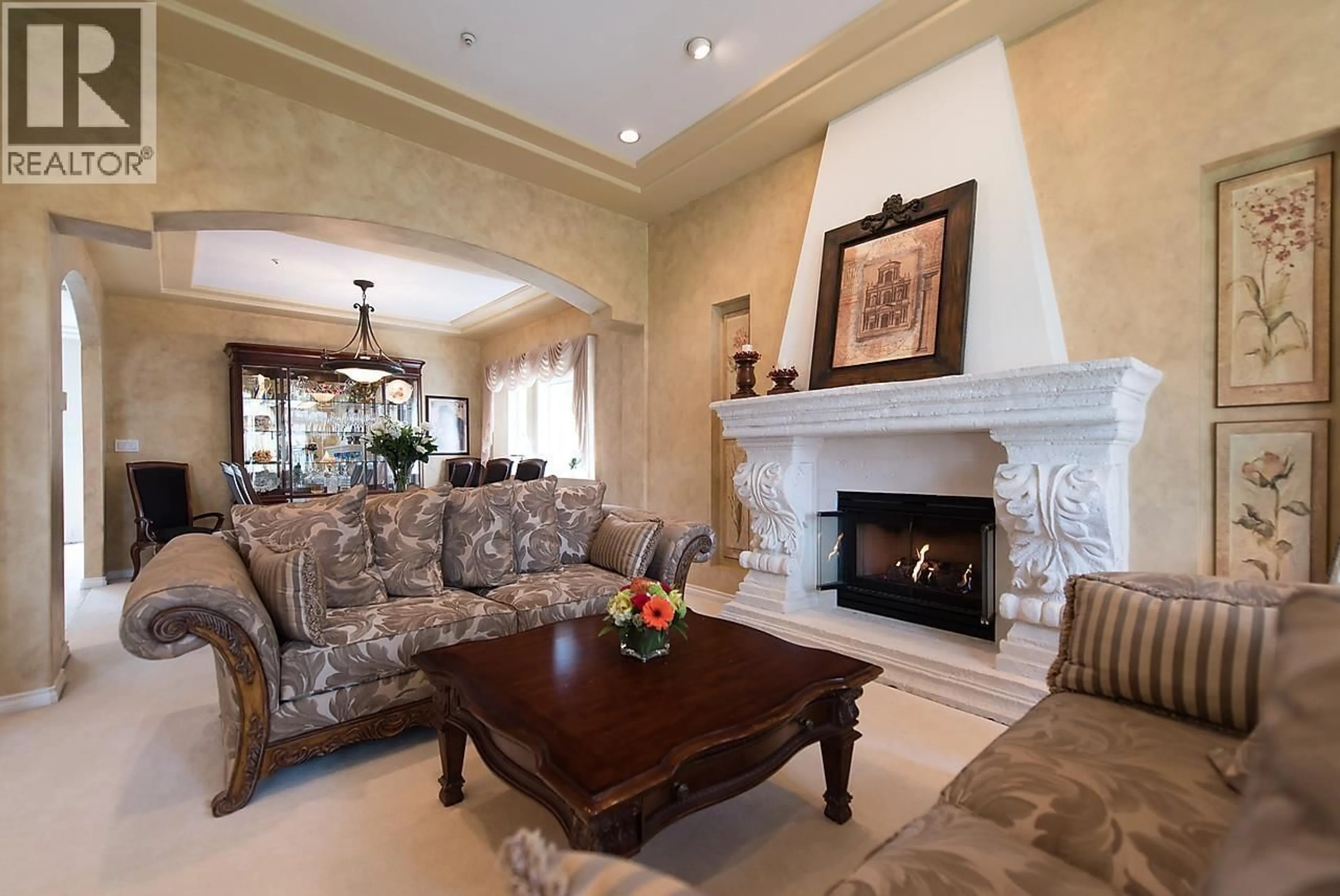 Living room with furniture, ceramic/tile floor for 3056 11TH AVENUE, Vancouver British Columbia V6K2M6