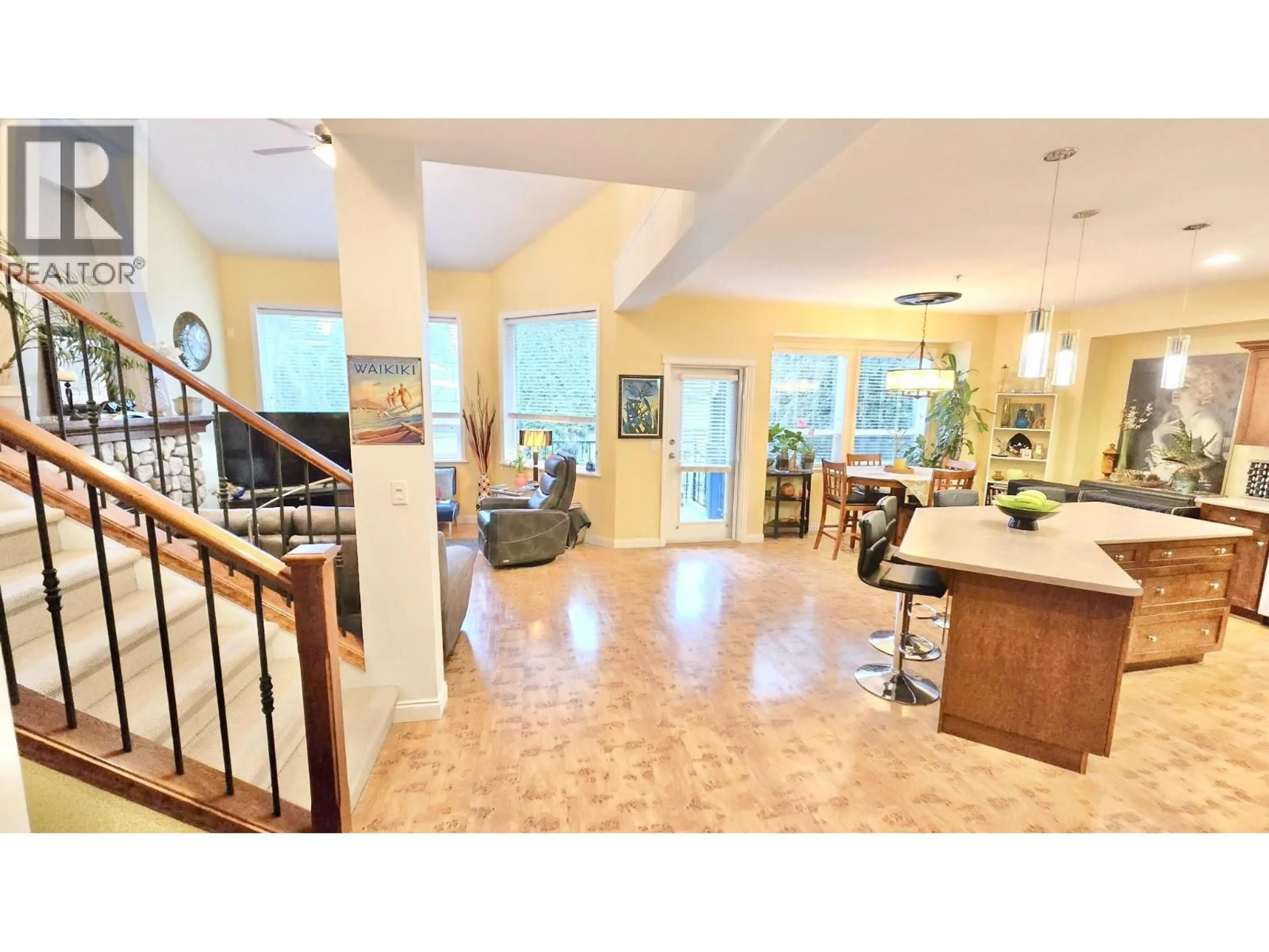 Unknown for 116 - 21868 LOUGHEED HIGHWAY, Maple Ridge British Columbia V2X2S4