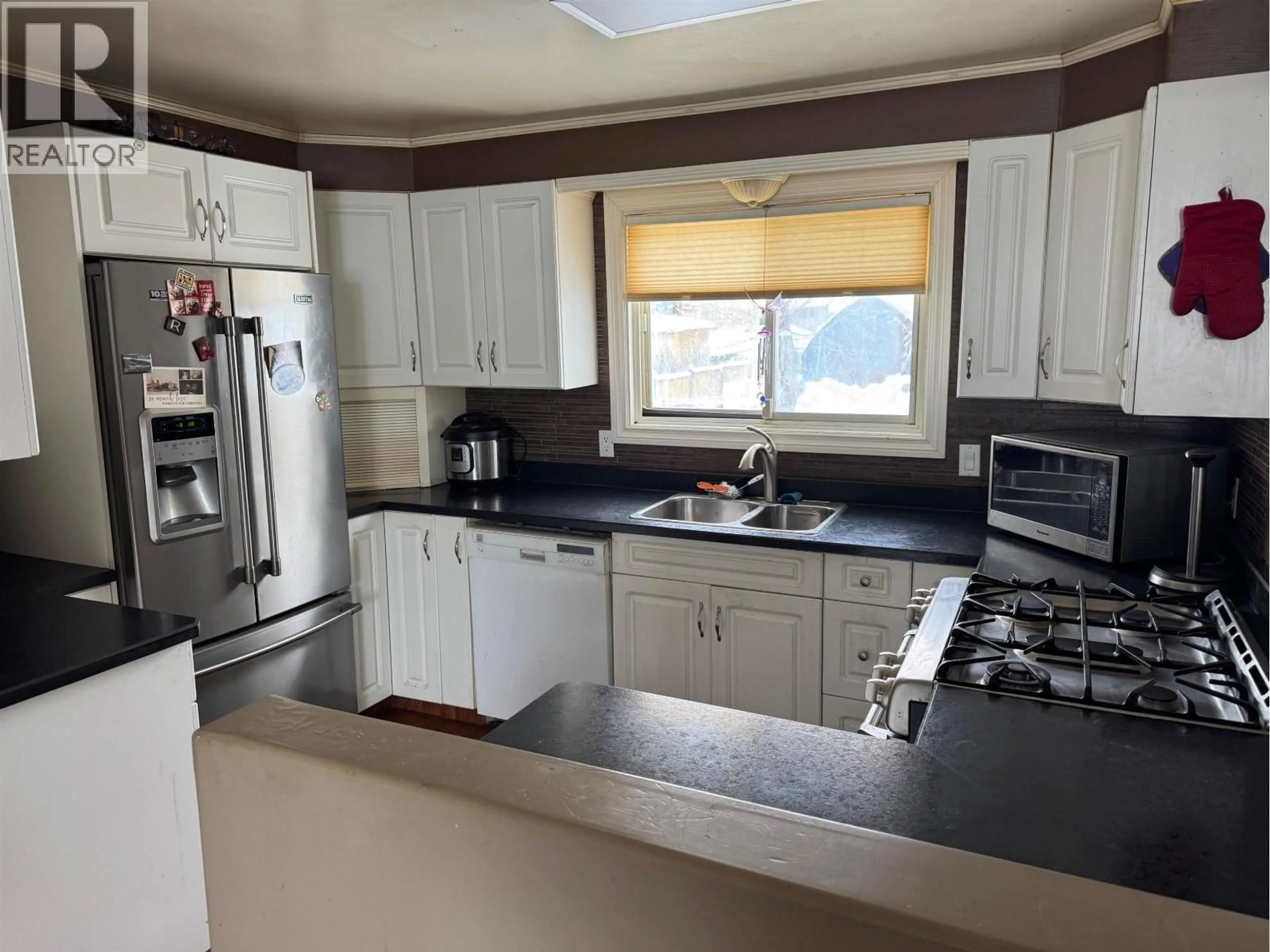 Standard kitchen, unknown for 9516 95 AVENUE, Fort St. John British Columbia V1J1H8