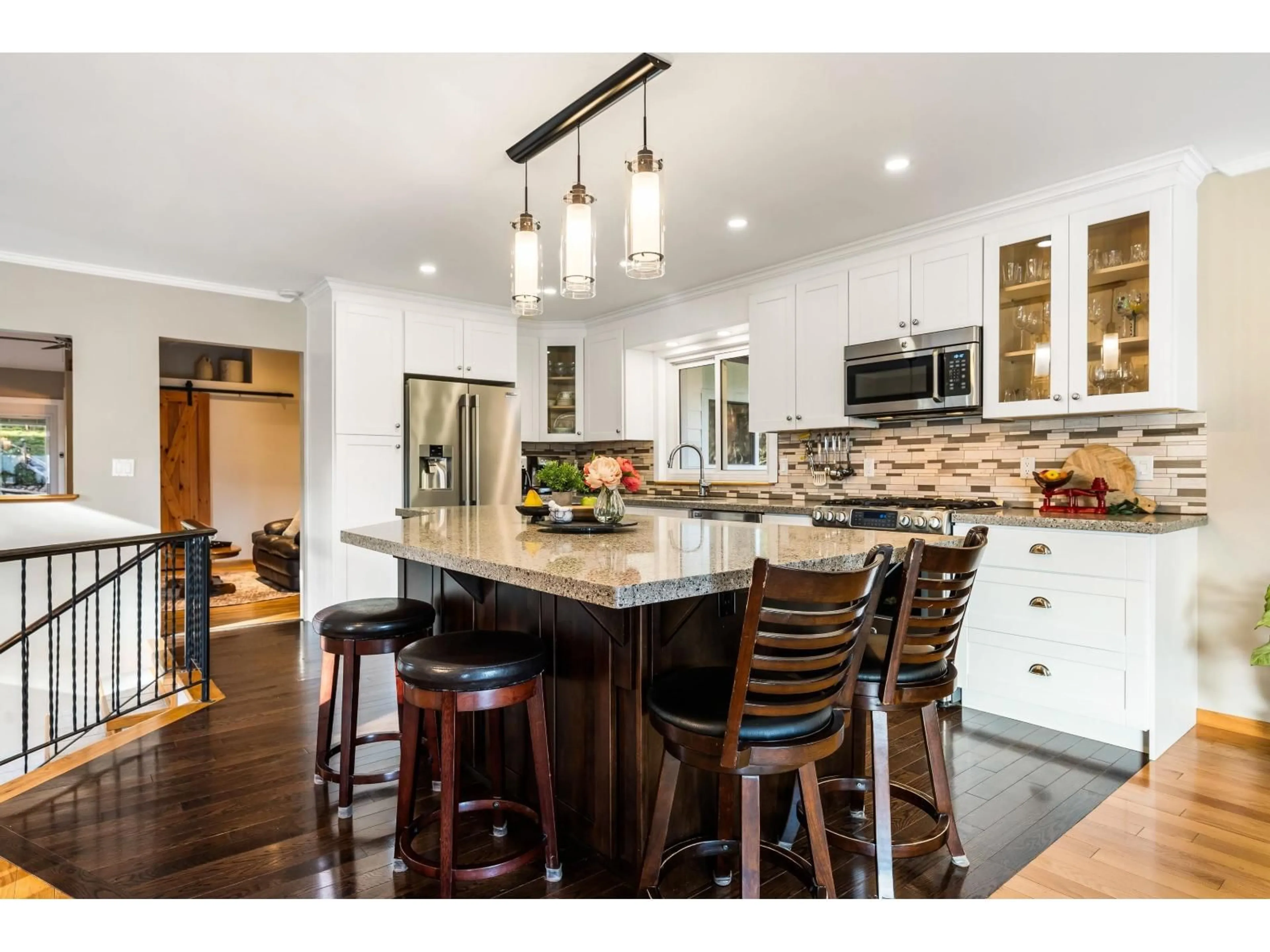 Open concept kitchen, unknown for 4895 SOUTHSIDE ROAD, Chilliwack British Columbia V2R4T6