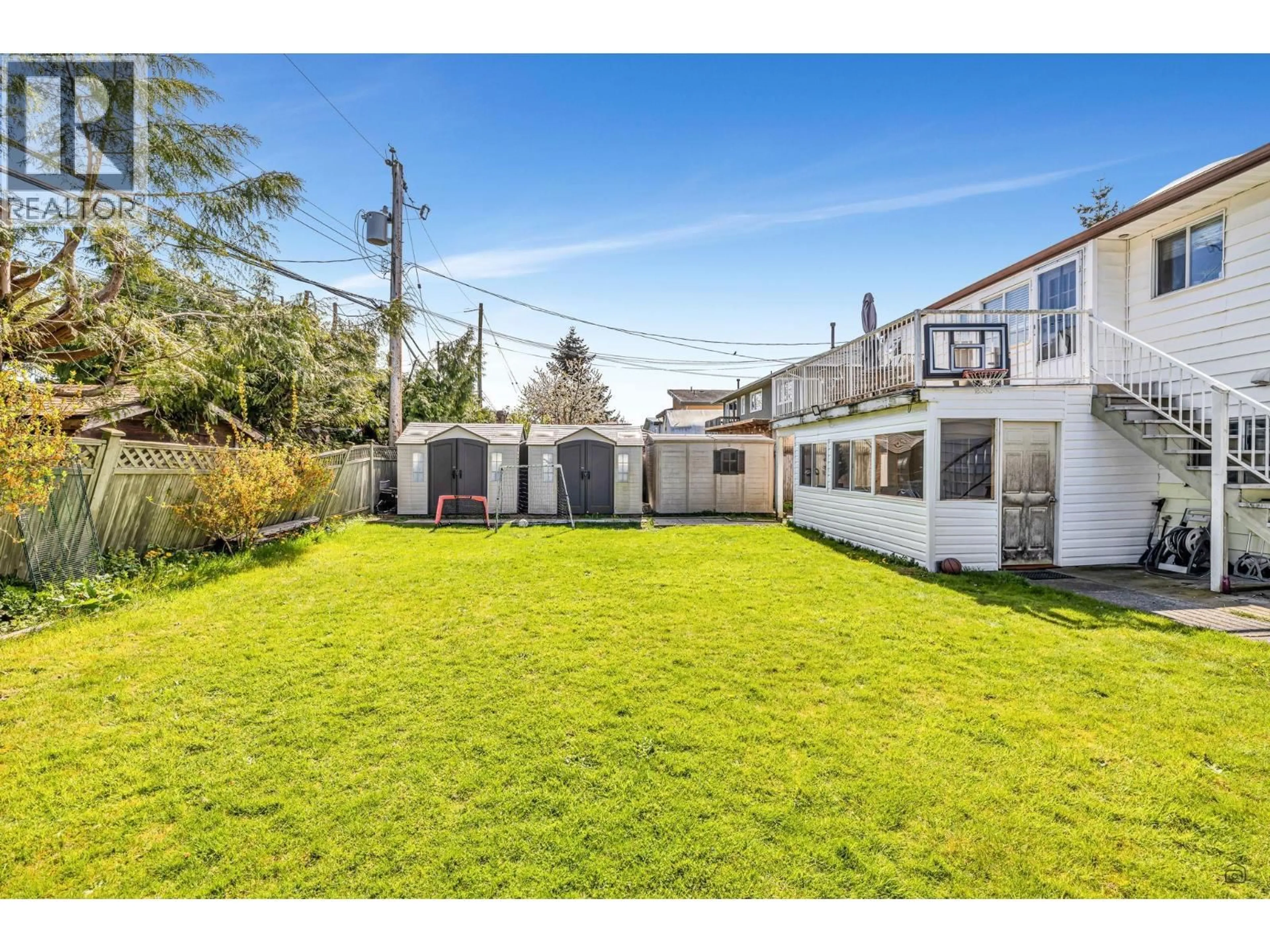A pic from outside/outdoor area/front of a property/back of a property/a pic from drone, street for 10580 SEAHAM CRESCENT, Richmond British Columbia V7A3Y7