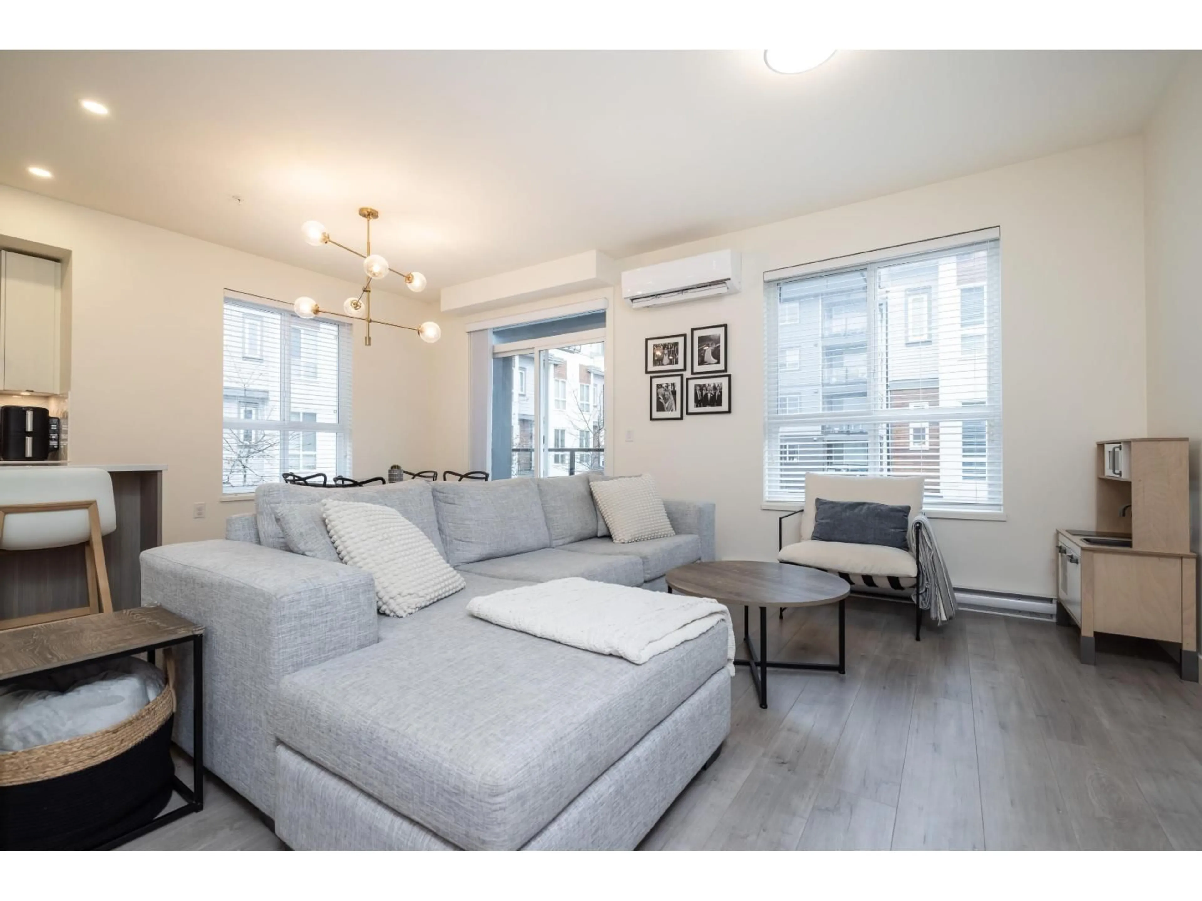 Living room with furniture, unknown for 85 - 7947 209 STREET, Langley British Columbia V2Y0Y6