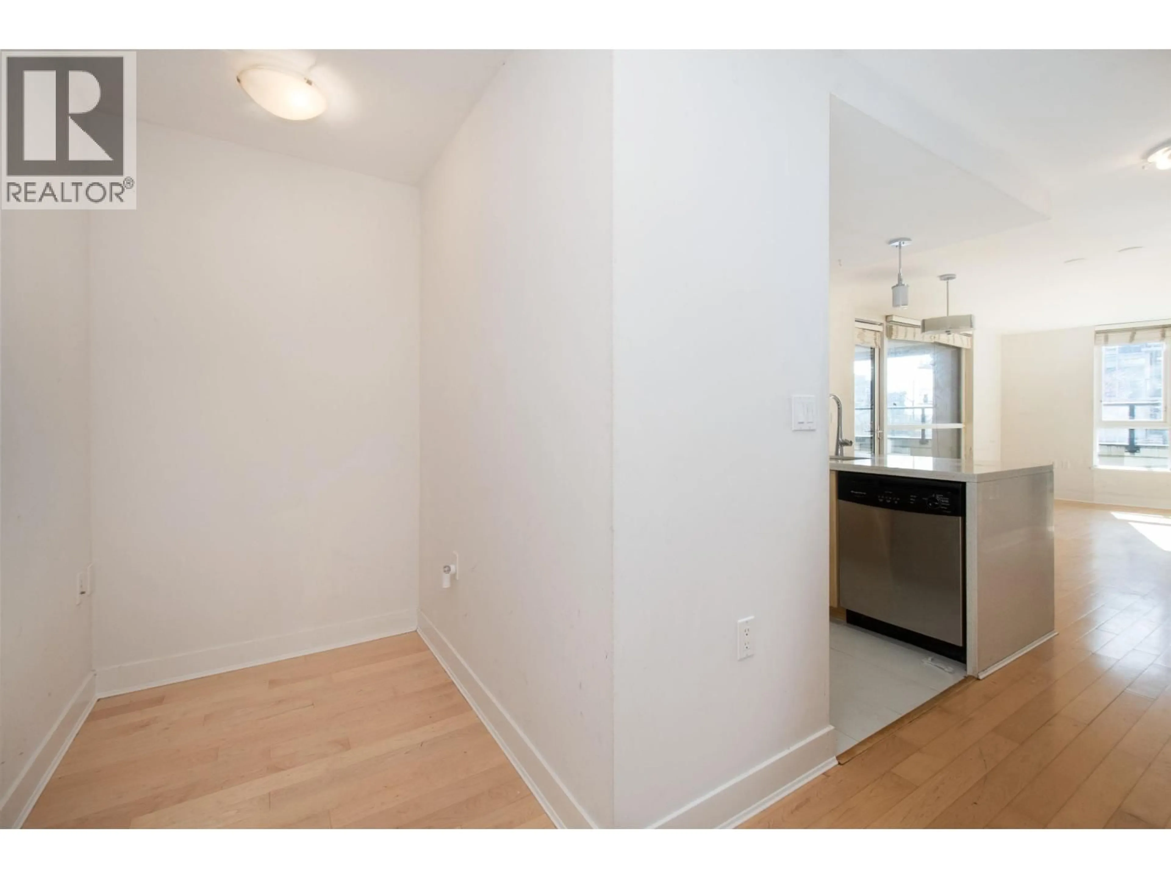 Unknown for 301 - 160 3RD STREET, North Vancouver British Columbia V7M0A9