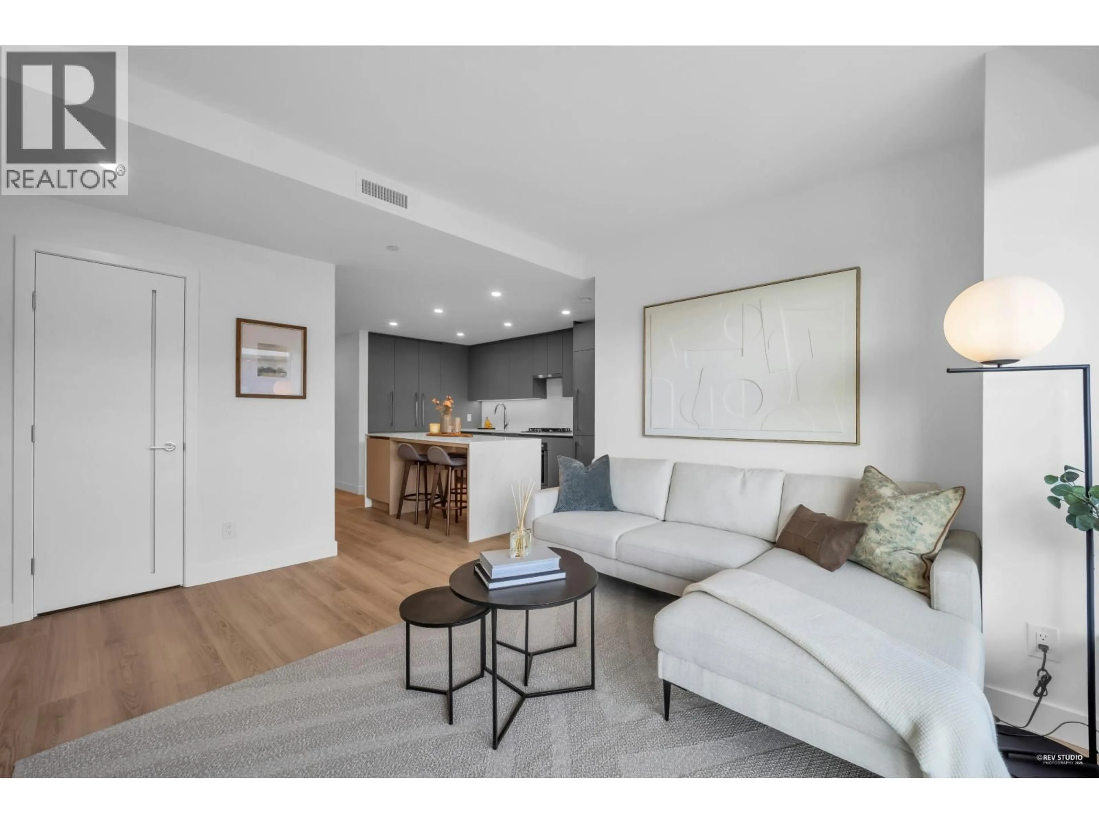 Living room with furniture, unknown for 1510 - 5520 MCNAUGHTON ROAD, Richmond British Columbia V6X0X5