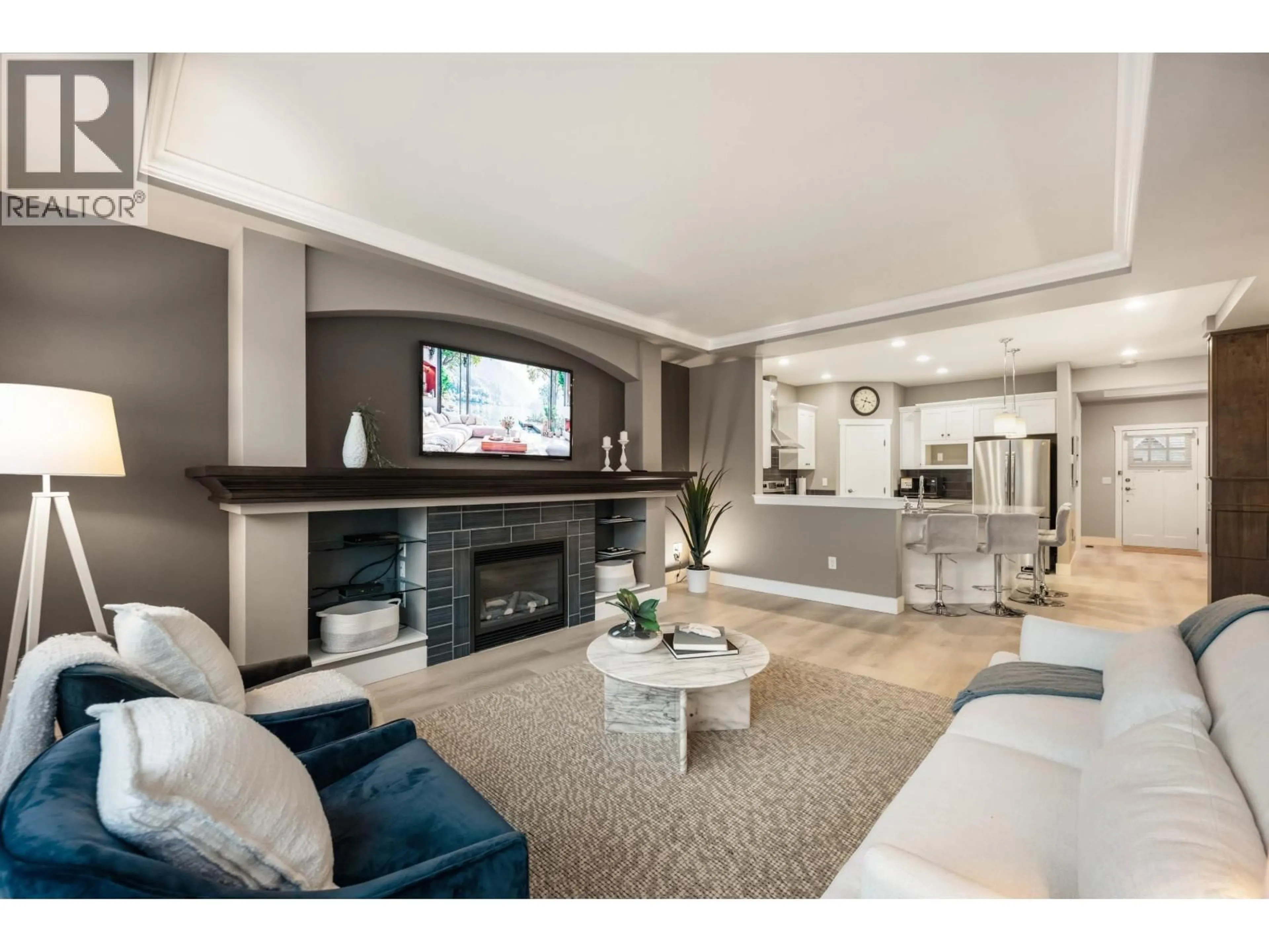 Living room with furniture, unknown for 1383 TRAFALGAR STREET, Coquitlam British Columbia V3E0E9