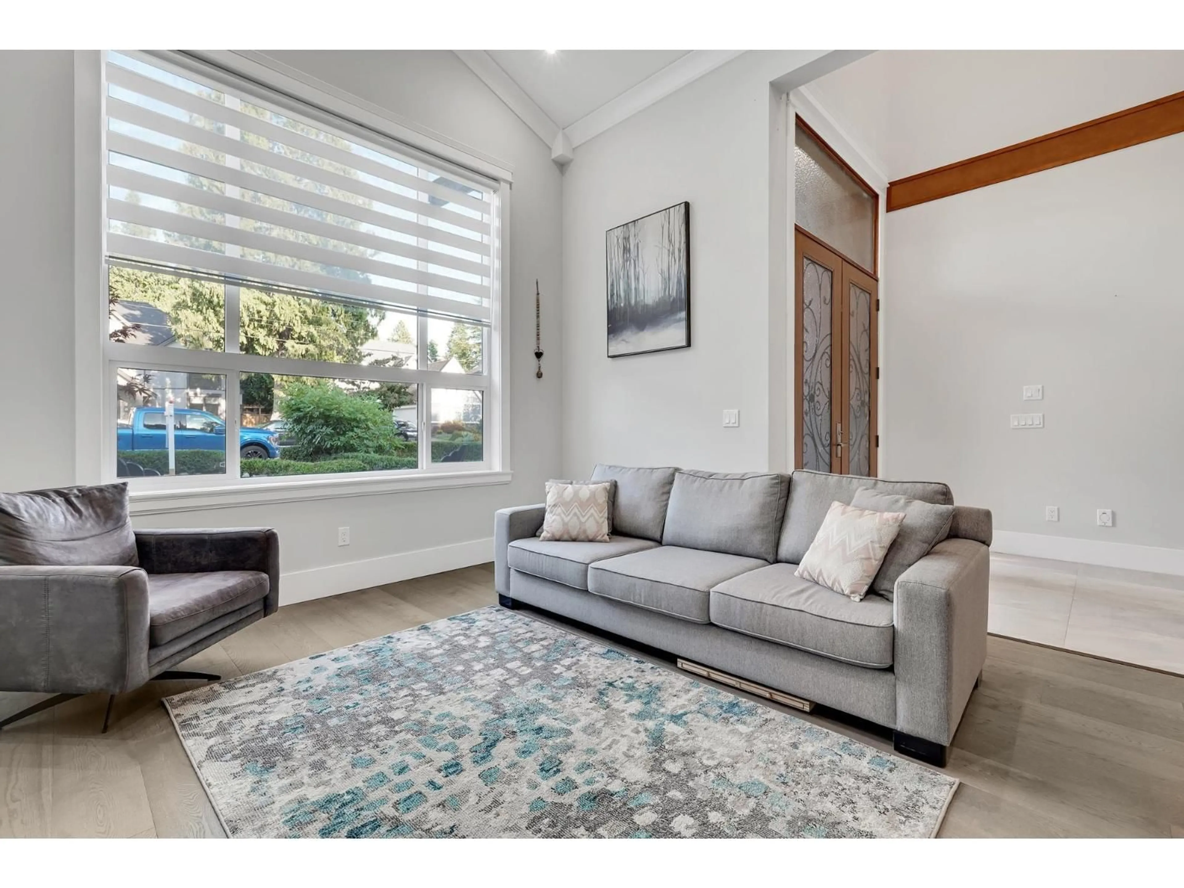 Living room with furniture, unknown for 2285 124 STREET, Surrey British Columbia V4A3M6