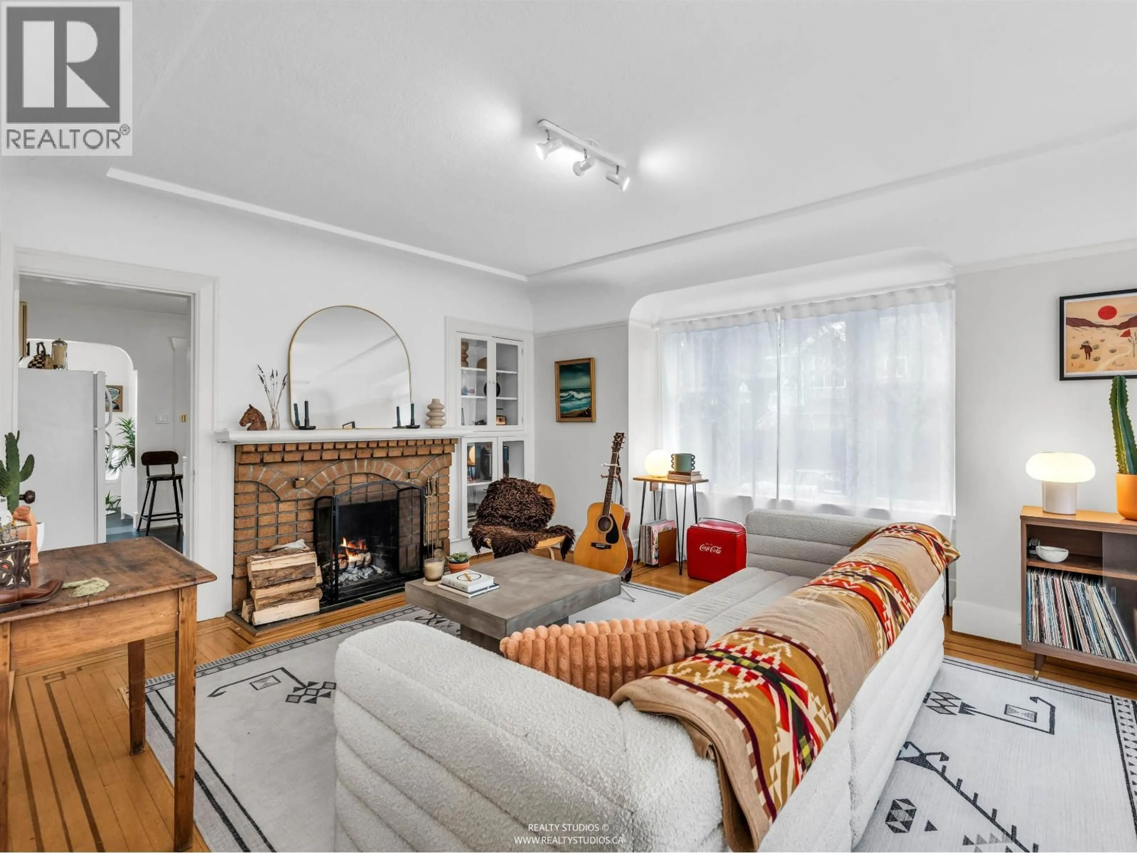 Living room with furniture, unknown for 5915 CHESTER STREET, Vancouver British Columbia V5W3B7