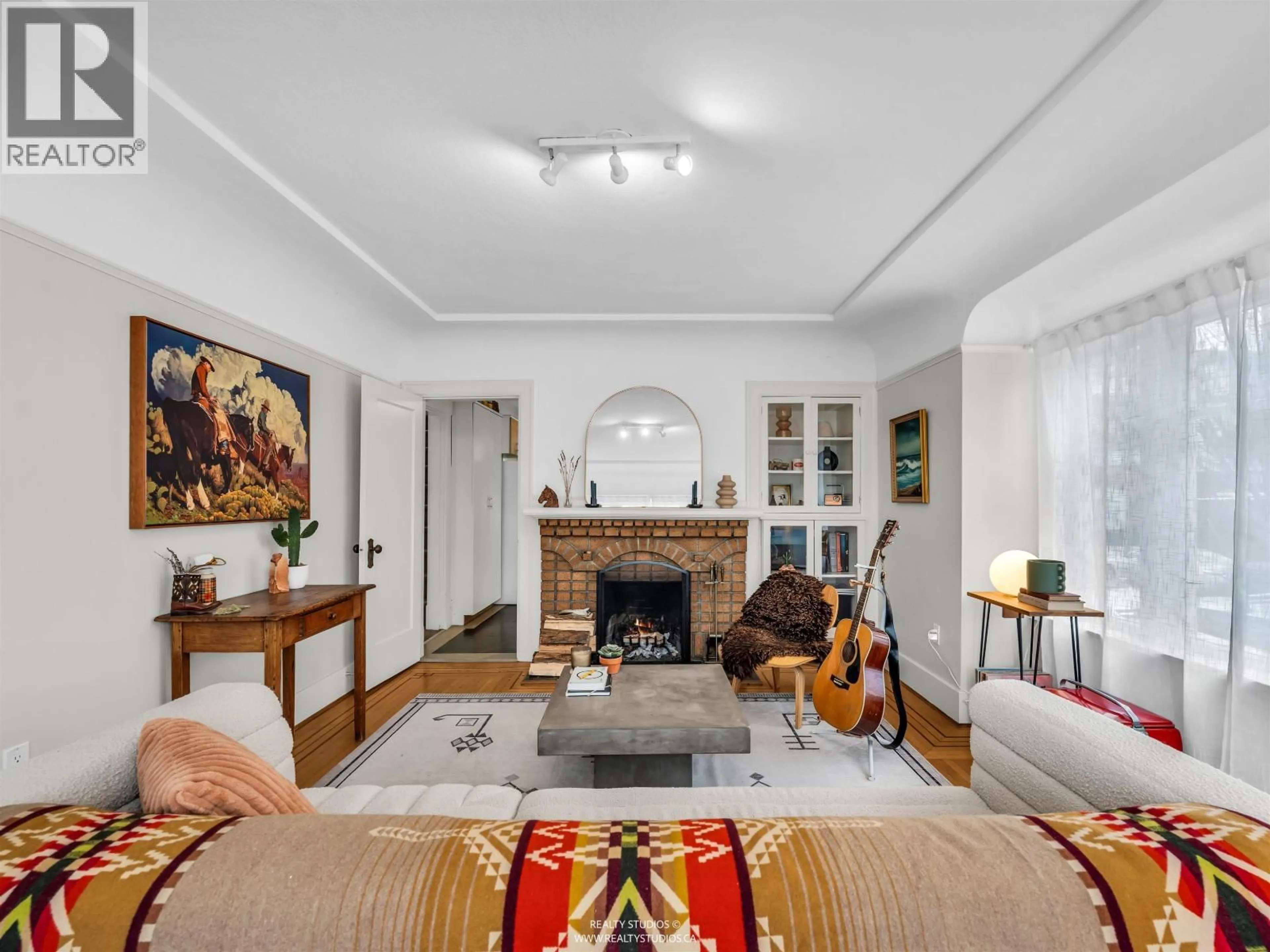 Living room with furniture, unknown for 5915 CHESTER STREET, Vancouver British Columbia V5W3B7