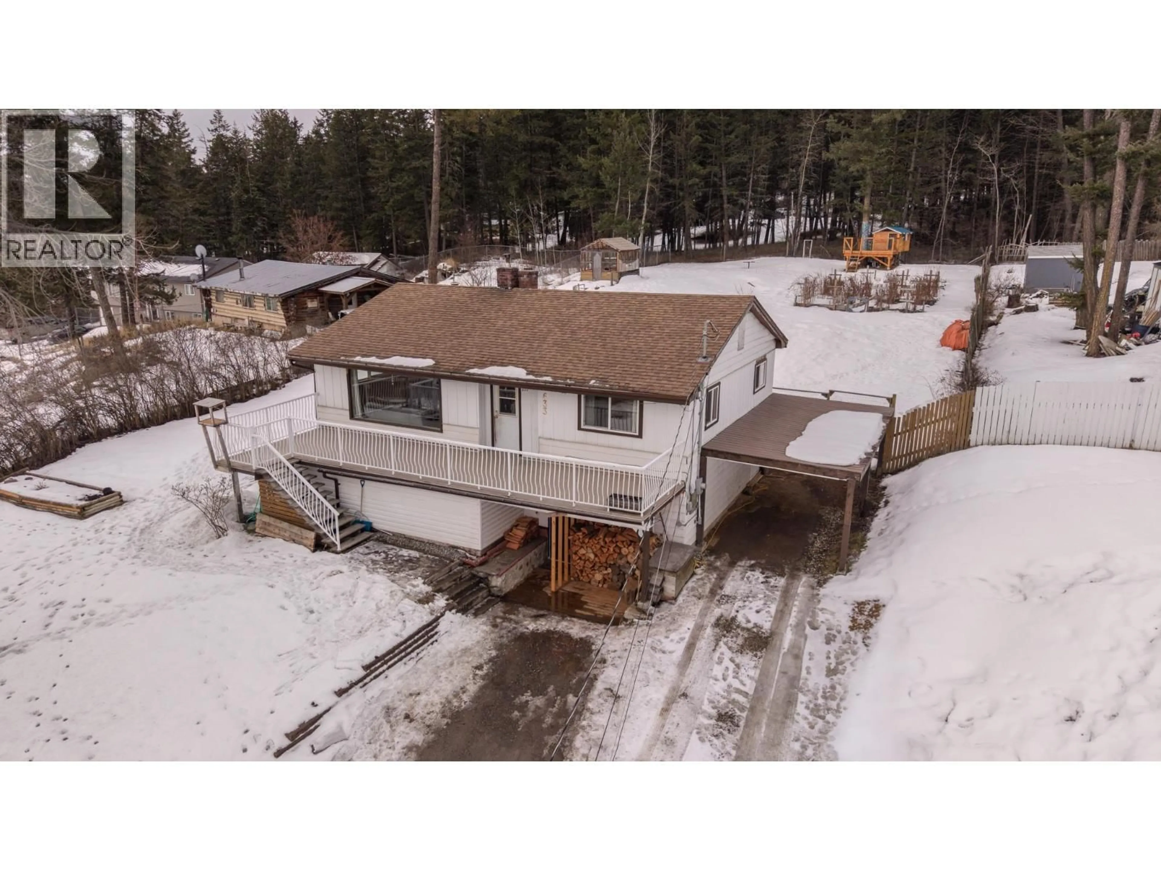 A pic from outside/outdoor area/front of a property/back of a property/a pic from drone, unknown for 633 HODGSON ROAD, Williams Lake British Columbia V2G3P8