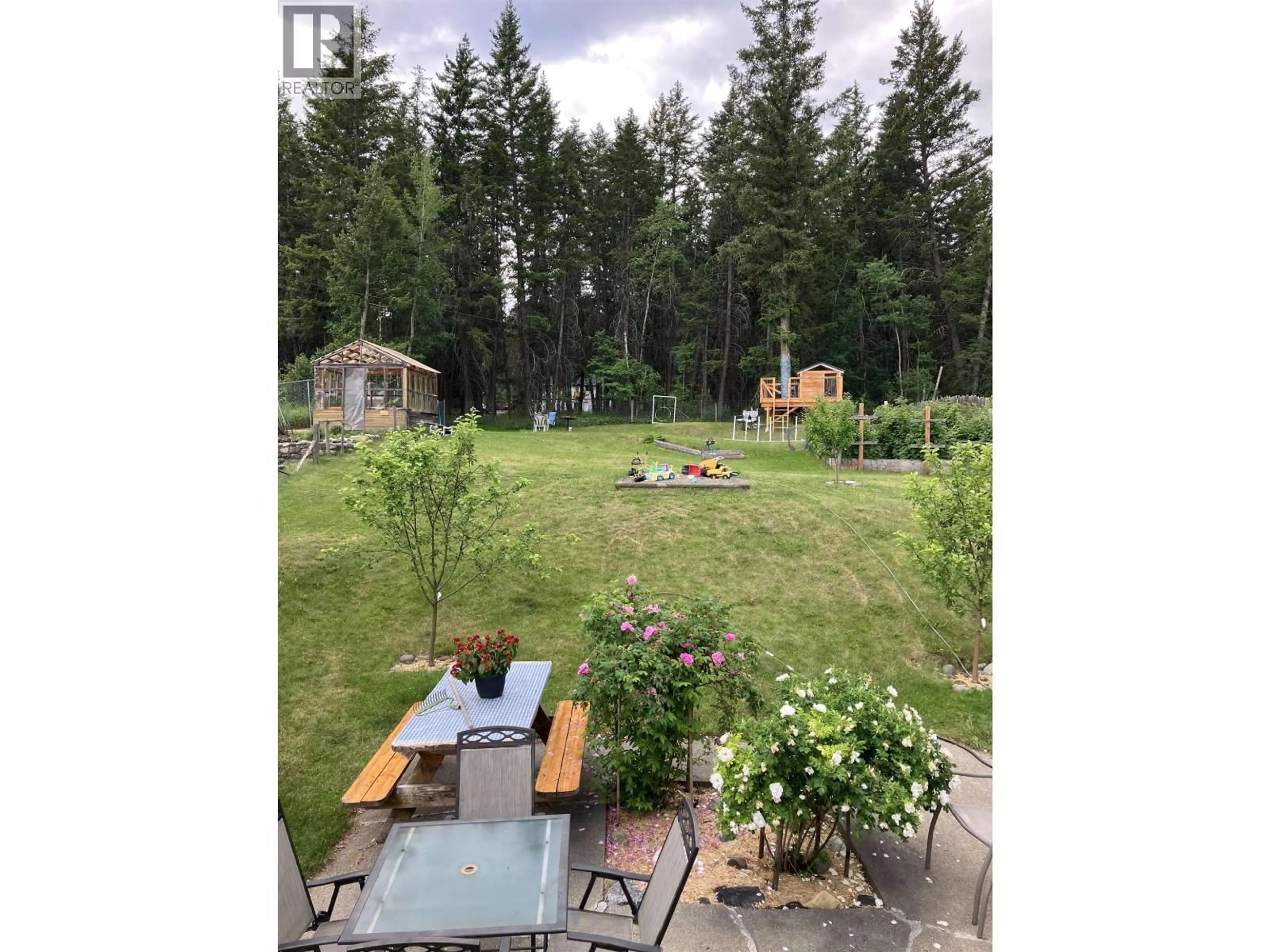 A pic from outside/outdoor area/front of a property/back of a property/a pic from drone, forest/trees view for 633 HODGSON ROAD, Williams Lake British Columbia V2G3P8