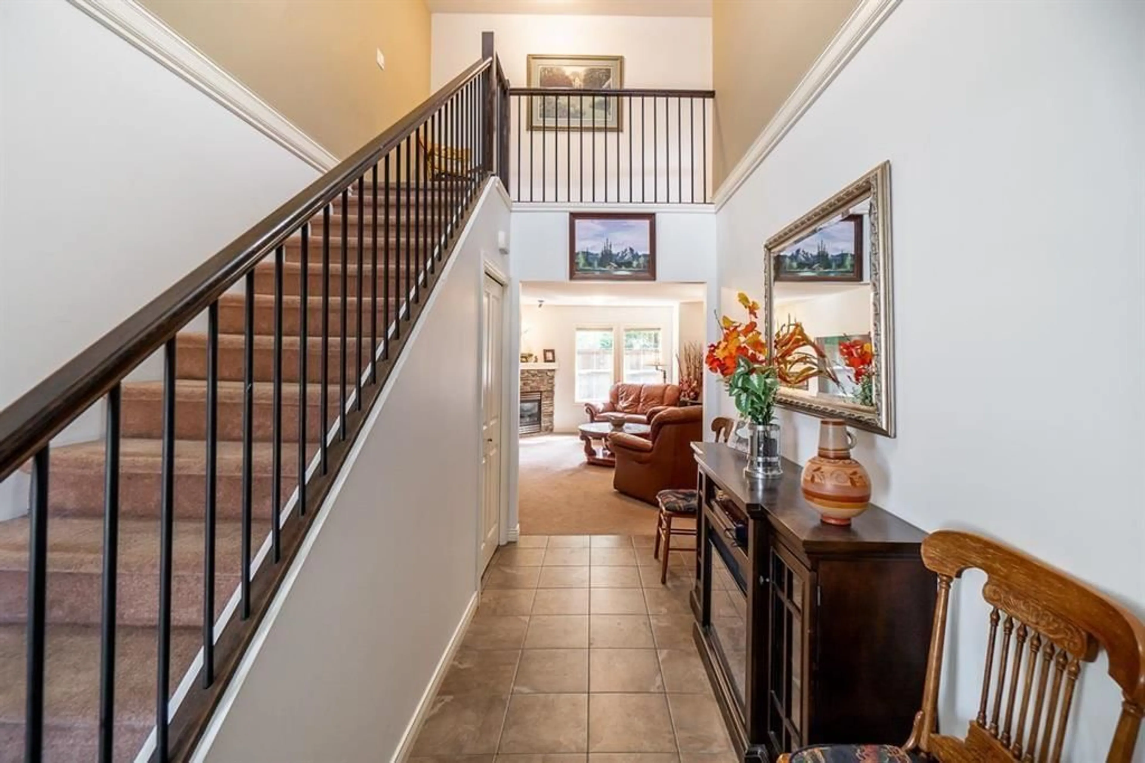 Indoor foyer for 27 - 1175 7TH AVENUE, Hope British Columbia V0X1L4