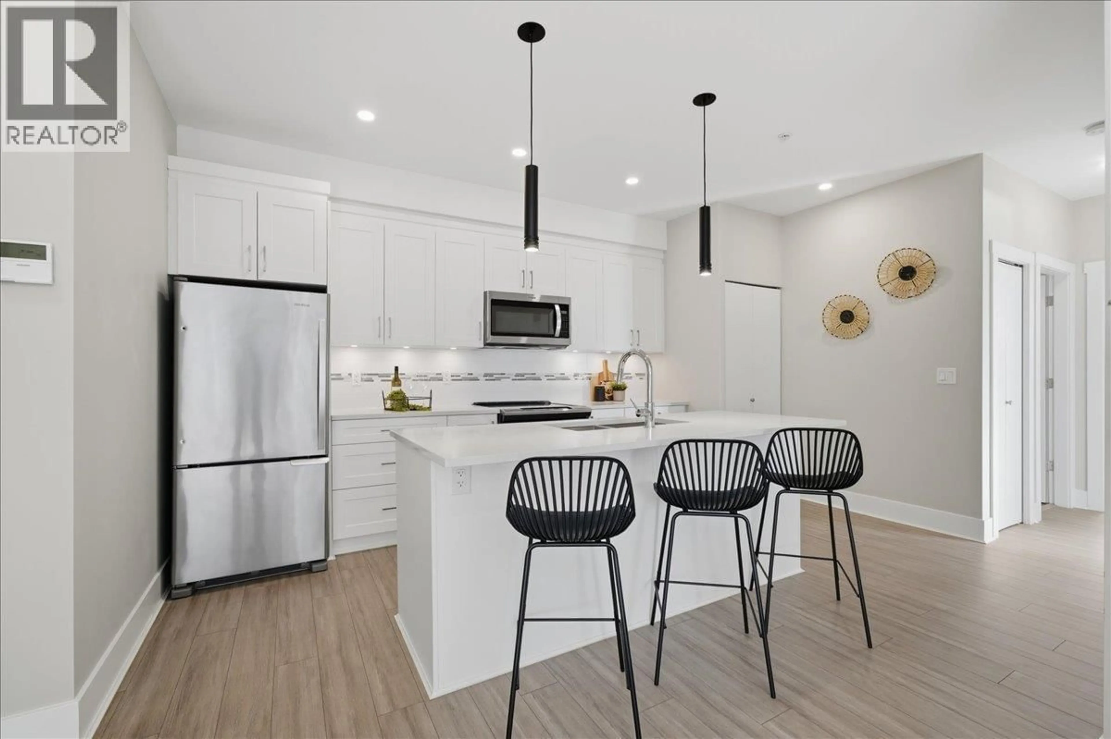 Open concept kitchen, unknown for 22335 MCINTOSH AVENUE, Maple Ridge British Columbia V2X3C2