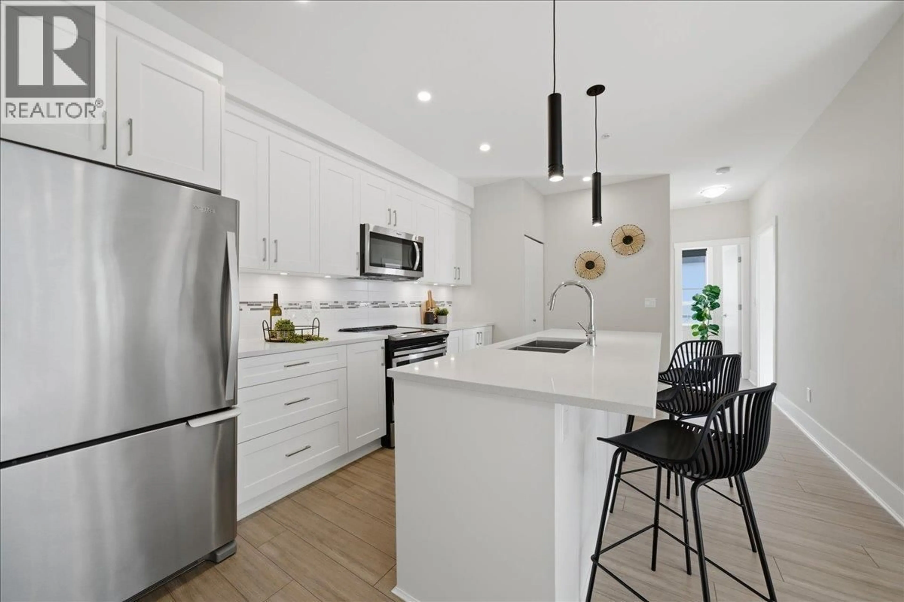 Open concept kitchen, ceramic/tile floor for 22335 MCINTOSH AVENUE, Maple Ridge British Columbia V2X3C2