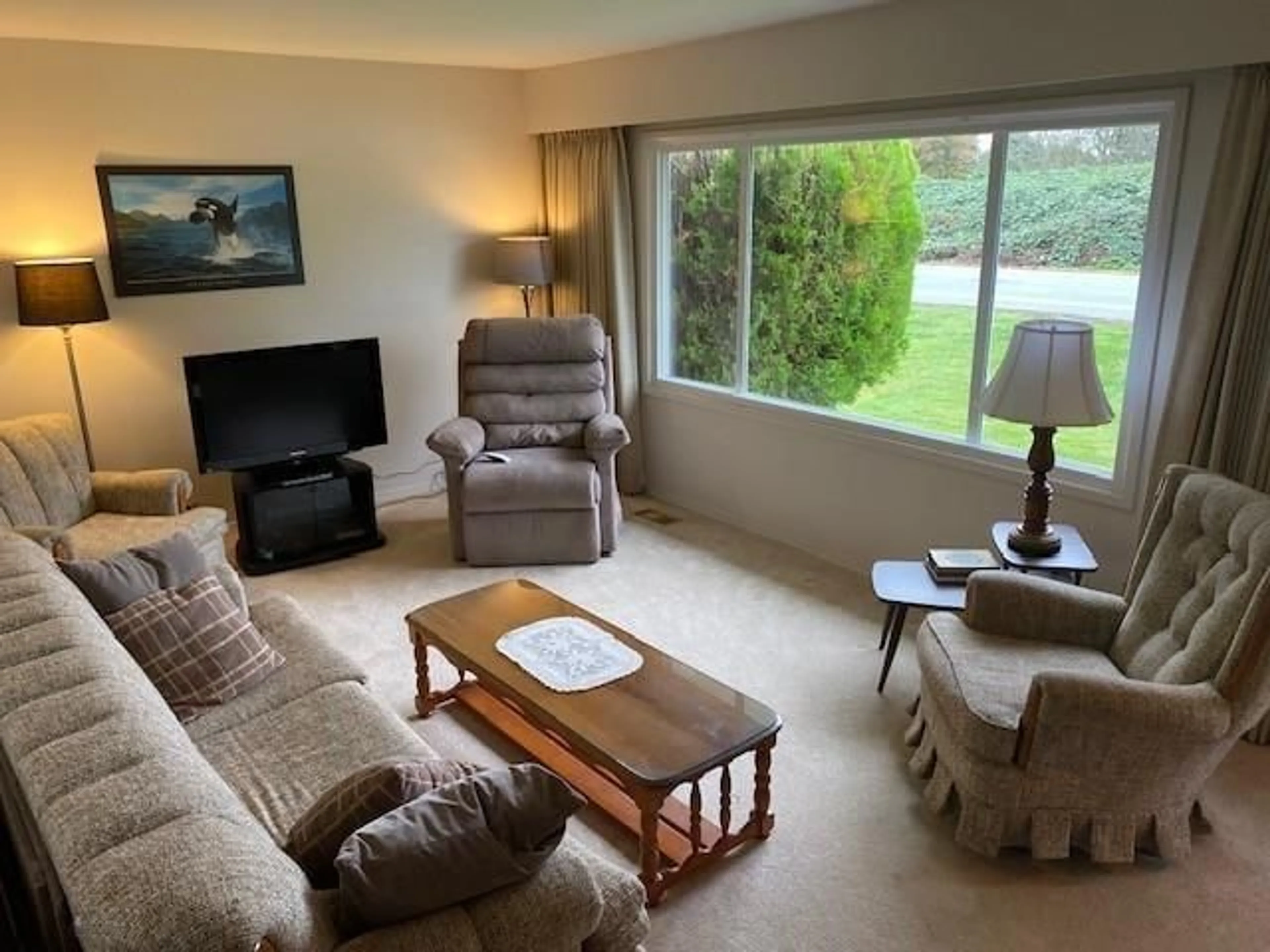 Living room with furniture, unknown for 6442 EVANS ROAD, Chilliwack British Columbia V2R1K8