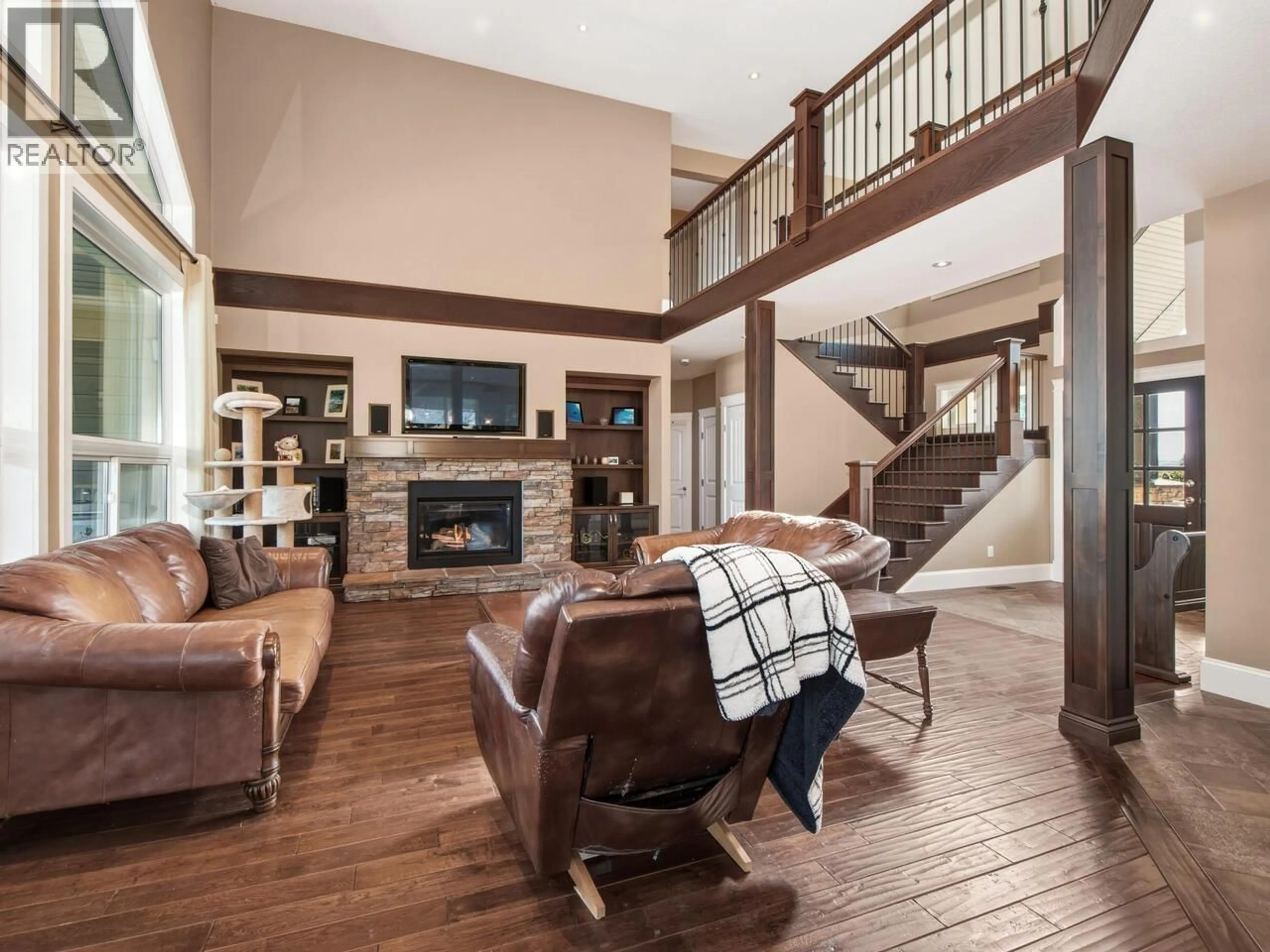 Living room with furniture, unknown for 15000 PATRICK ROAD, Pitt Meadows British Columbia V3Y1Z1