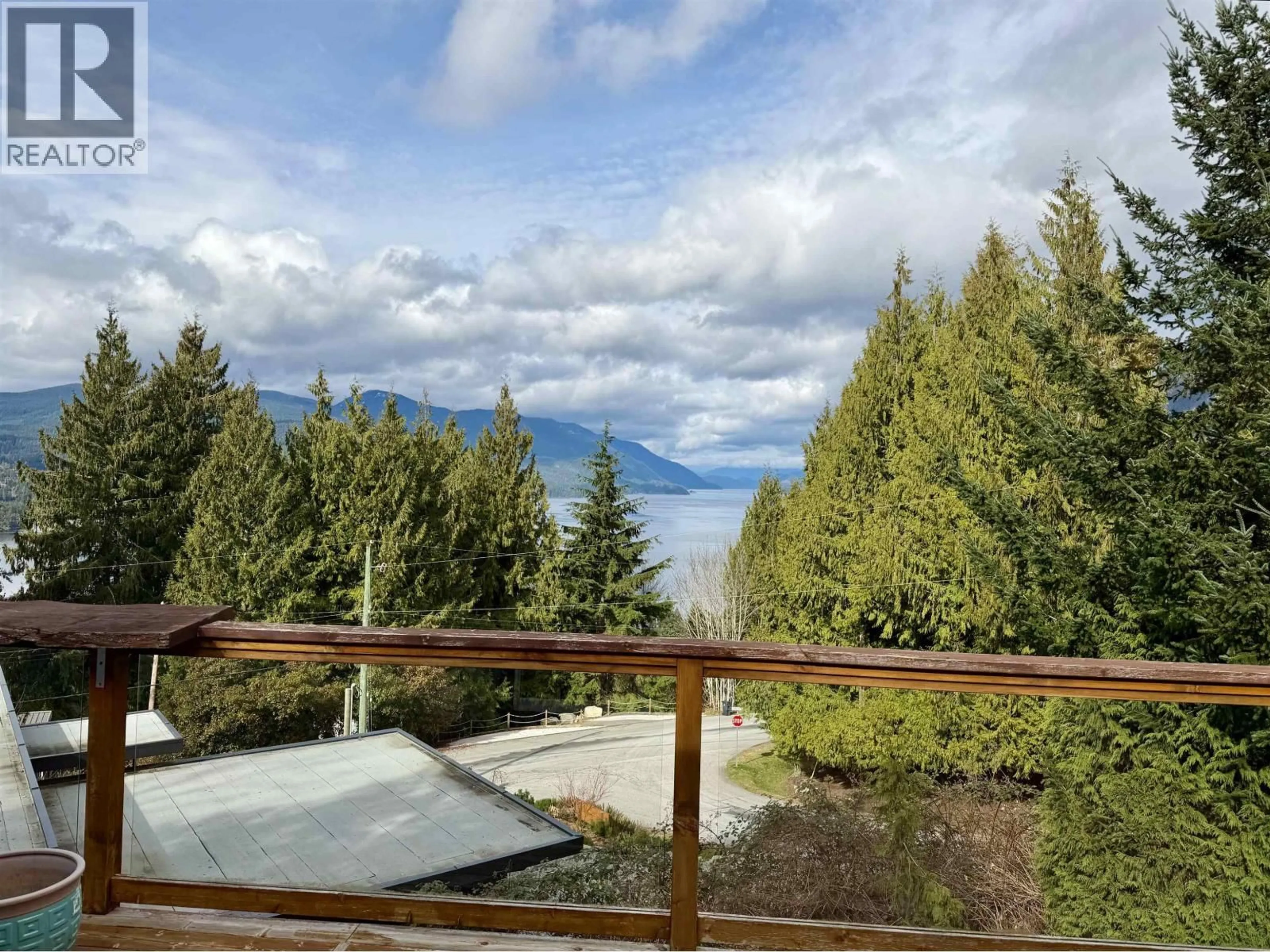 Unknown for 5808 SKOOKUMCHUK ROAD, Sechelt British Columbia V7Z0P3