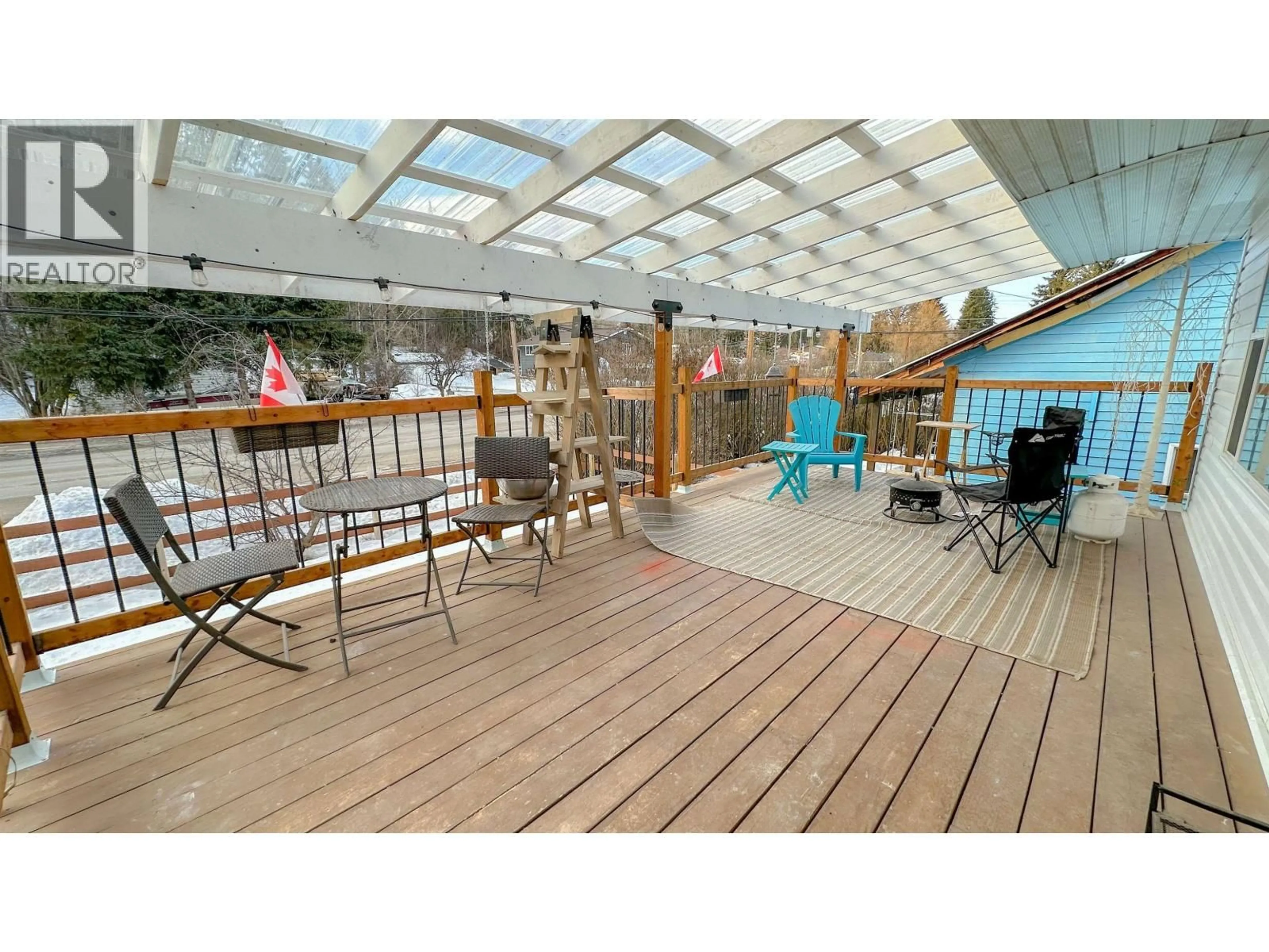 Patio, unknown for 265 4TH STREET, Vanderhoof British Columbia V0J3A0