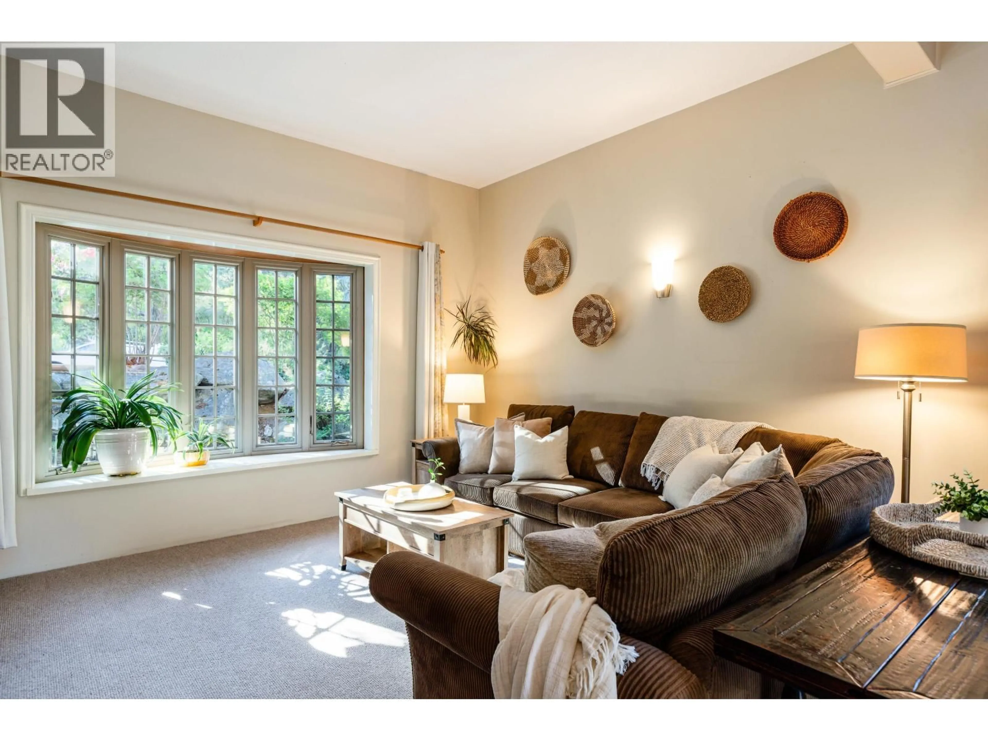 Living room with furniture, unknown for 9167 EMERALD DRIVE, Whistler British Columbia V8E0G5