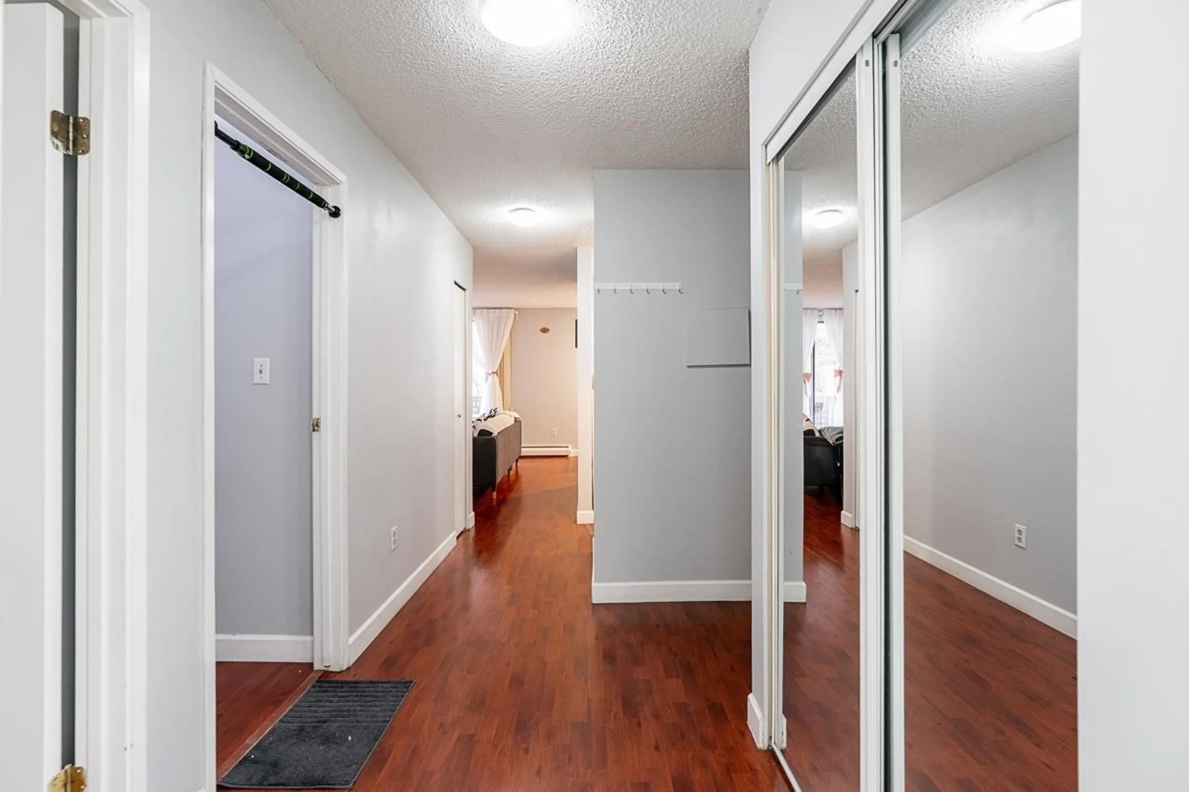 Unknown for 203 - 10680 151A STREET, Surrey British Columbia V3R8T4