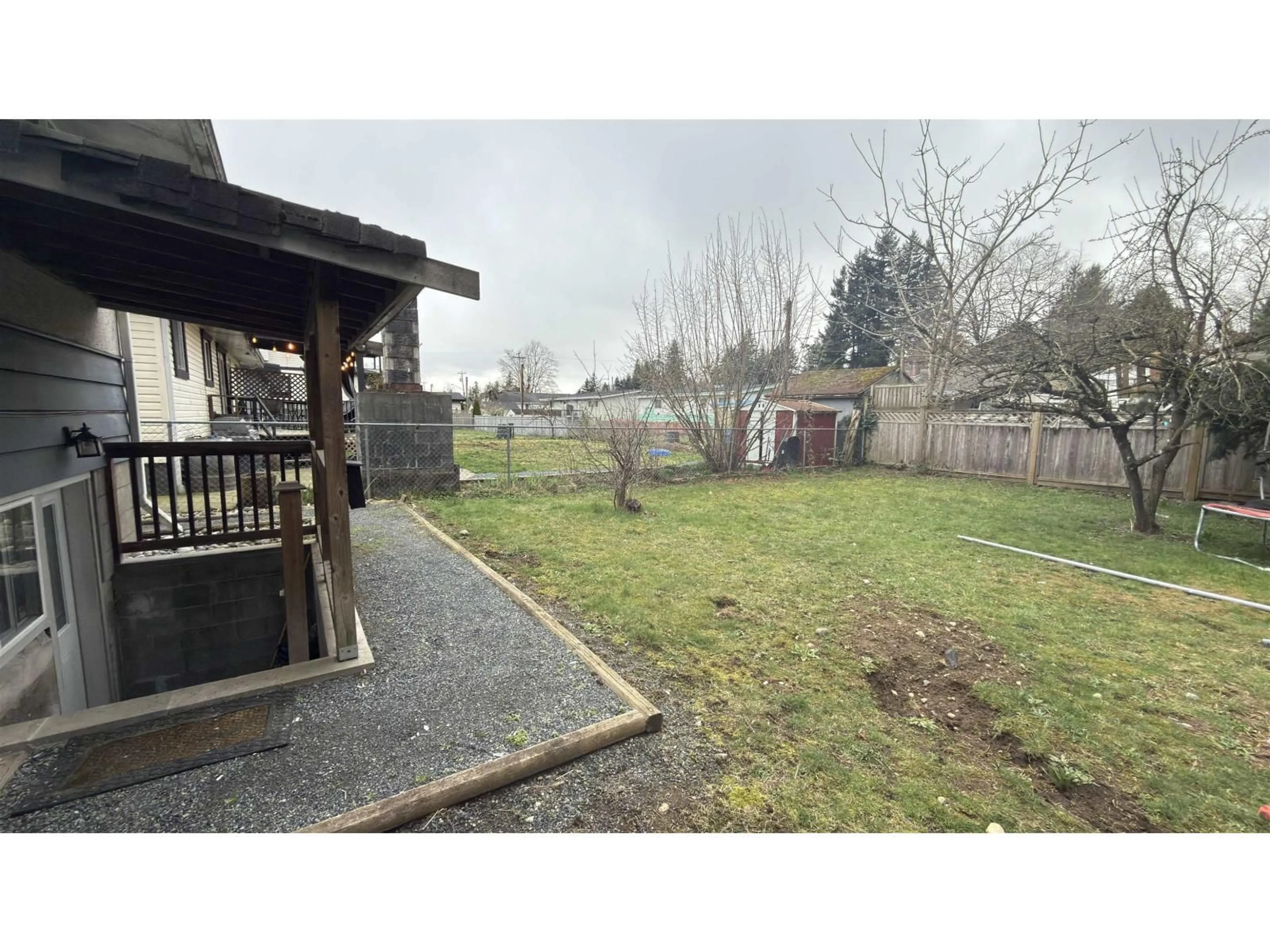 A pic from outside/outdoor area/front of a property/back of a property/a pic from drone, unknown for 2797 PRINCESS STREET, Abbotsford British Columbia V2T2S7