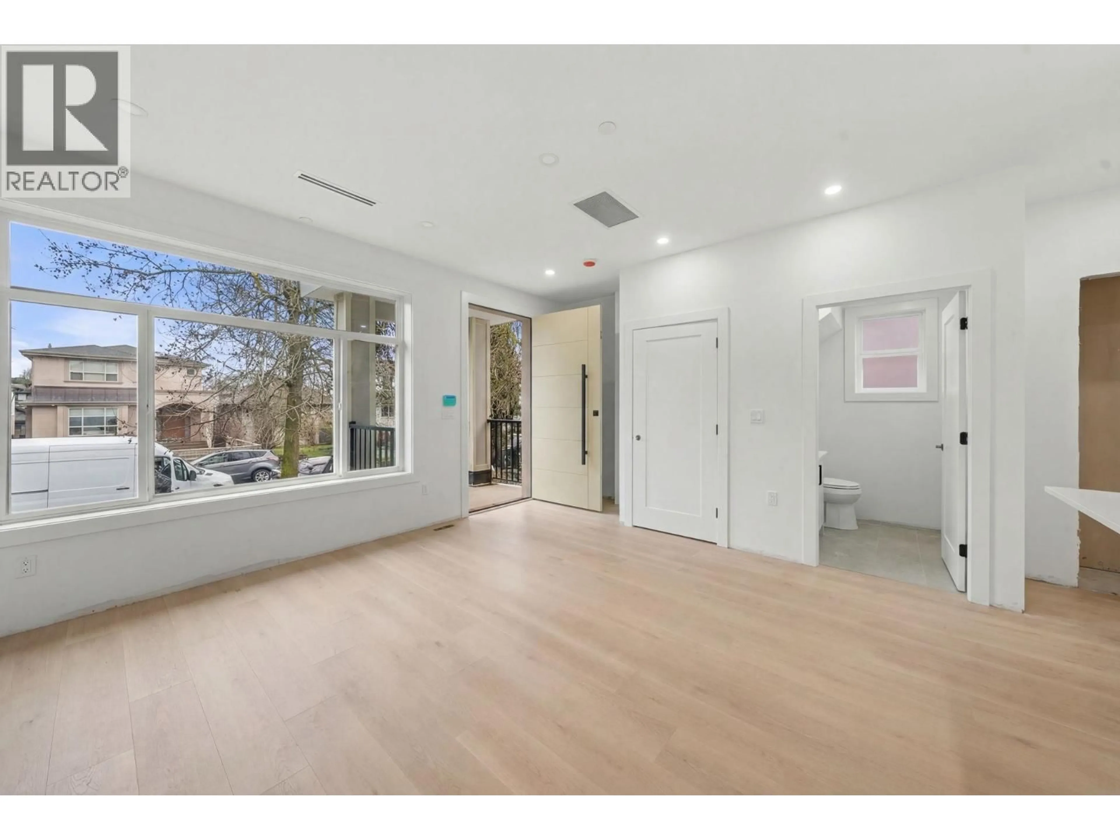 Unknown for 279 48TH AVENUE, Vancouver British Columbia V5W2C9