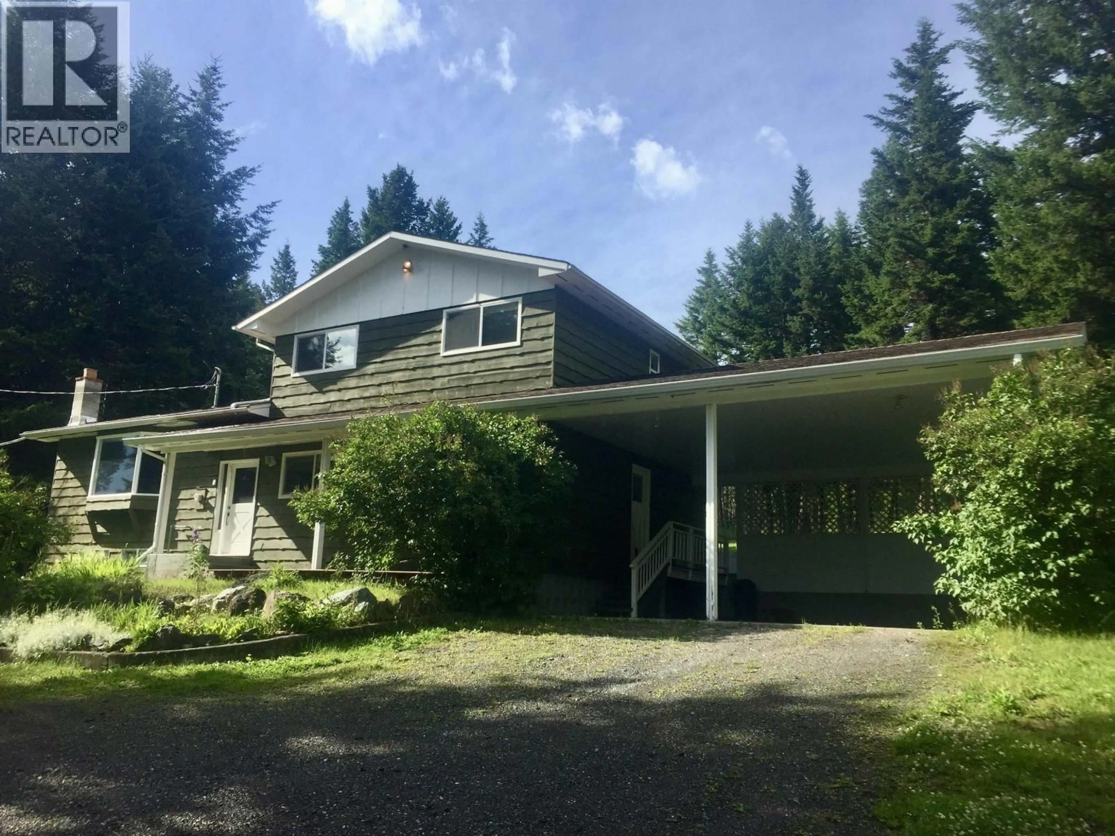 A pic from outside/outdoor area/front of a property/back of a property/a pic from drone, unknown for 6001 VALLEYVIEW DRIVE, Horse Lake British Columbia V0K2E3