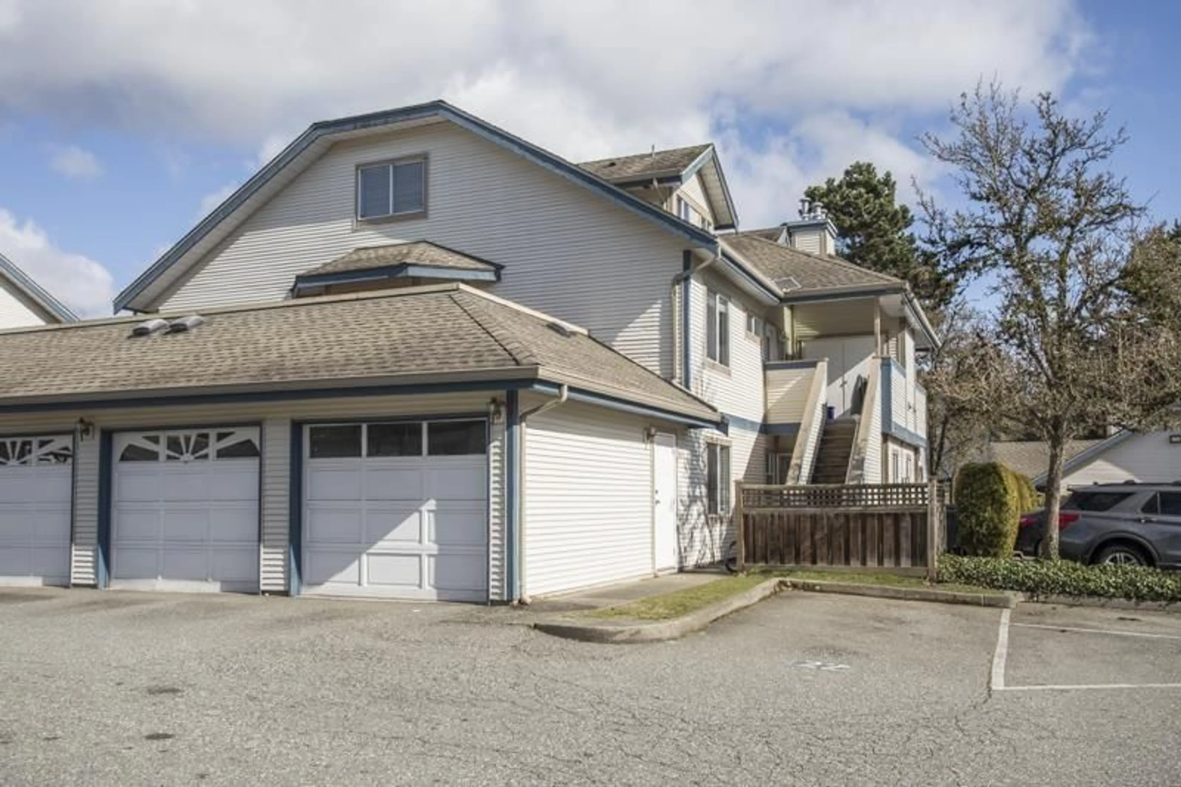 Unknown for 213 - 7837 120A STREET, Surrey British Columbia V3W0W9