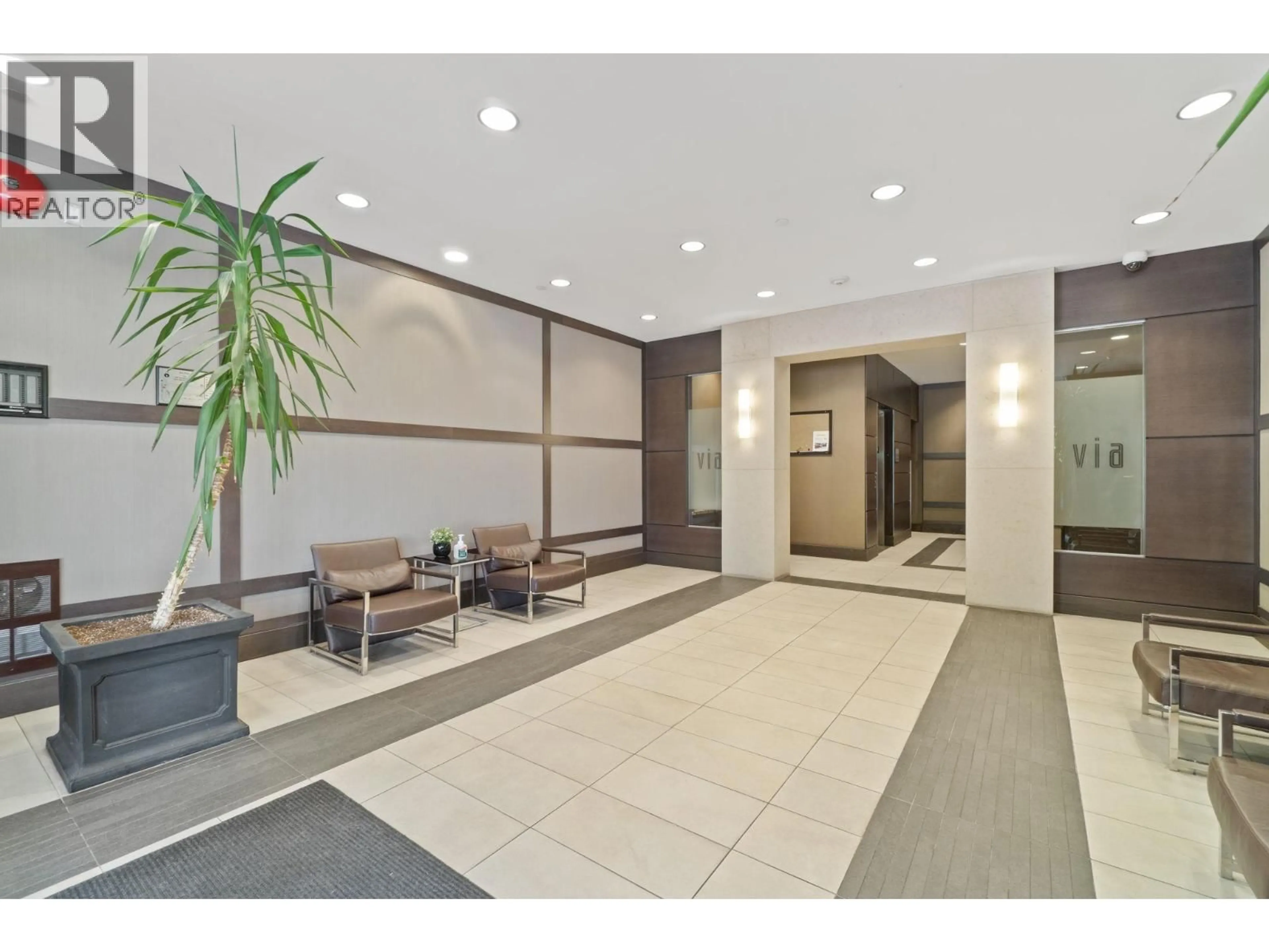 Lobby for 303 - 288 HAMPTON STREET, New Westminster British Columbia V3M5L9