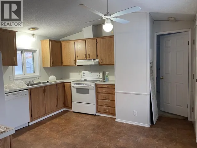 5256 42 STREET, Fort Nelson 3