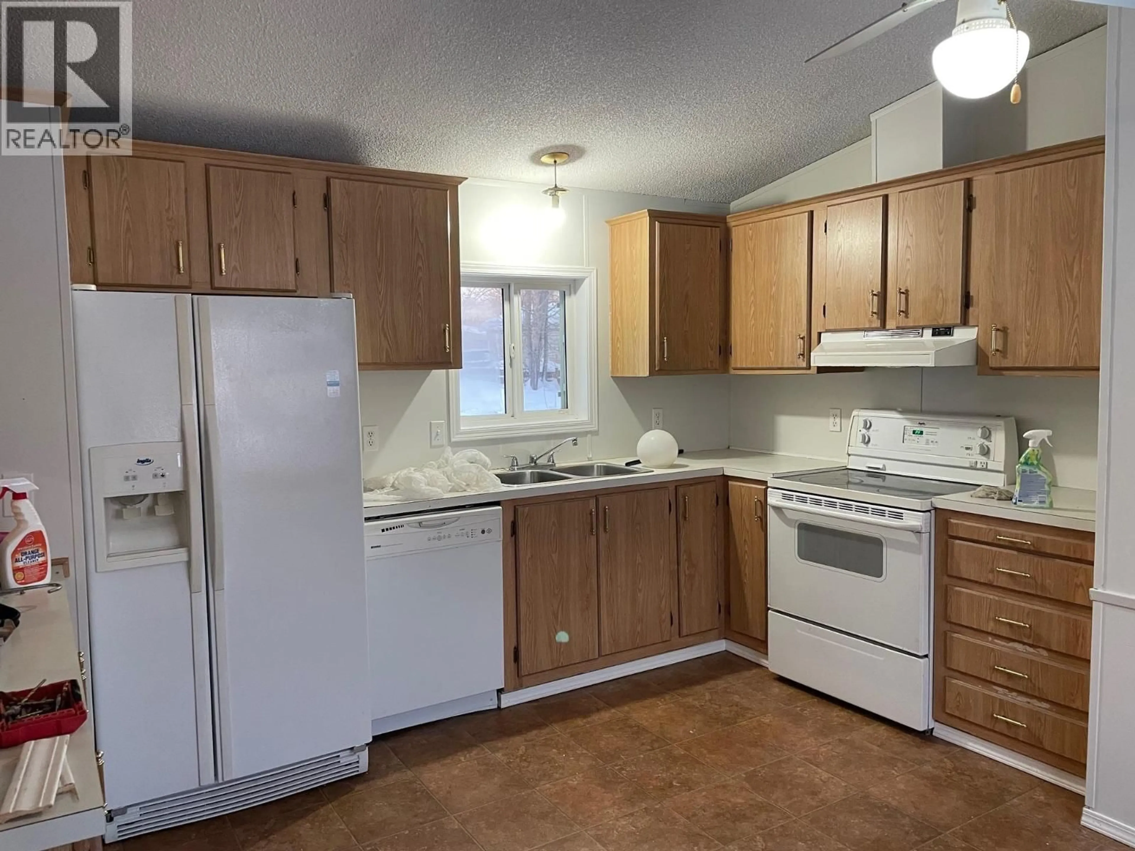 Standard kitchen, unknown for 5256 42 STREET, Fort Nelson British Columbia V0C1R0
