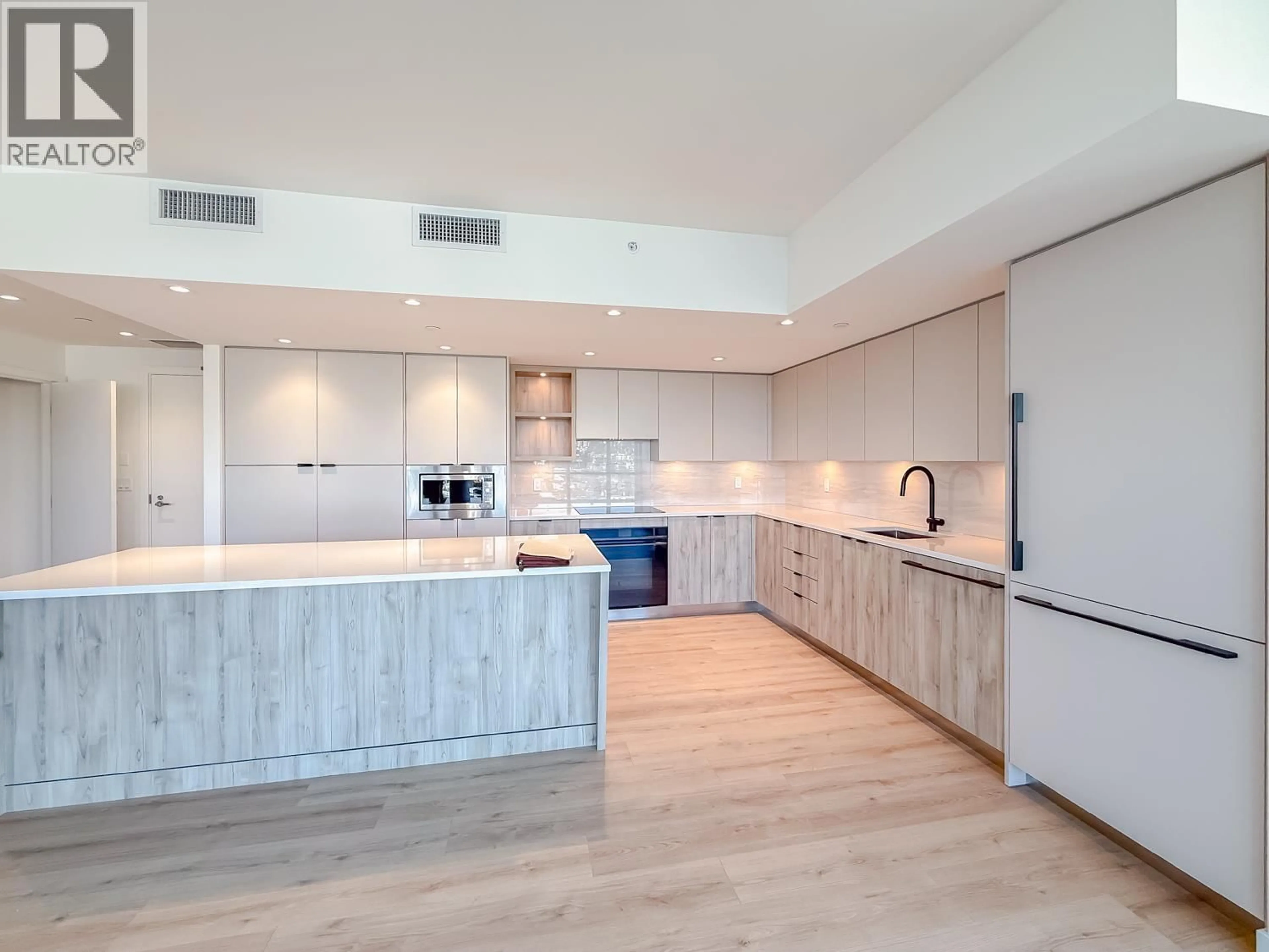 Open concept kitchen, unknown for 901 - 755 HARBOURSIDE DRIVE, North Vancouver British Columbia V7P0G1