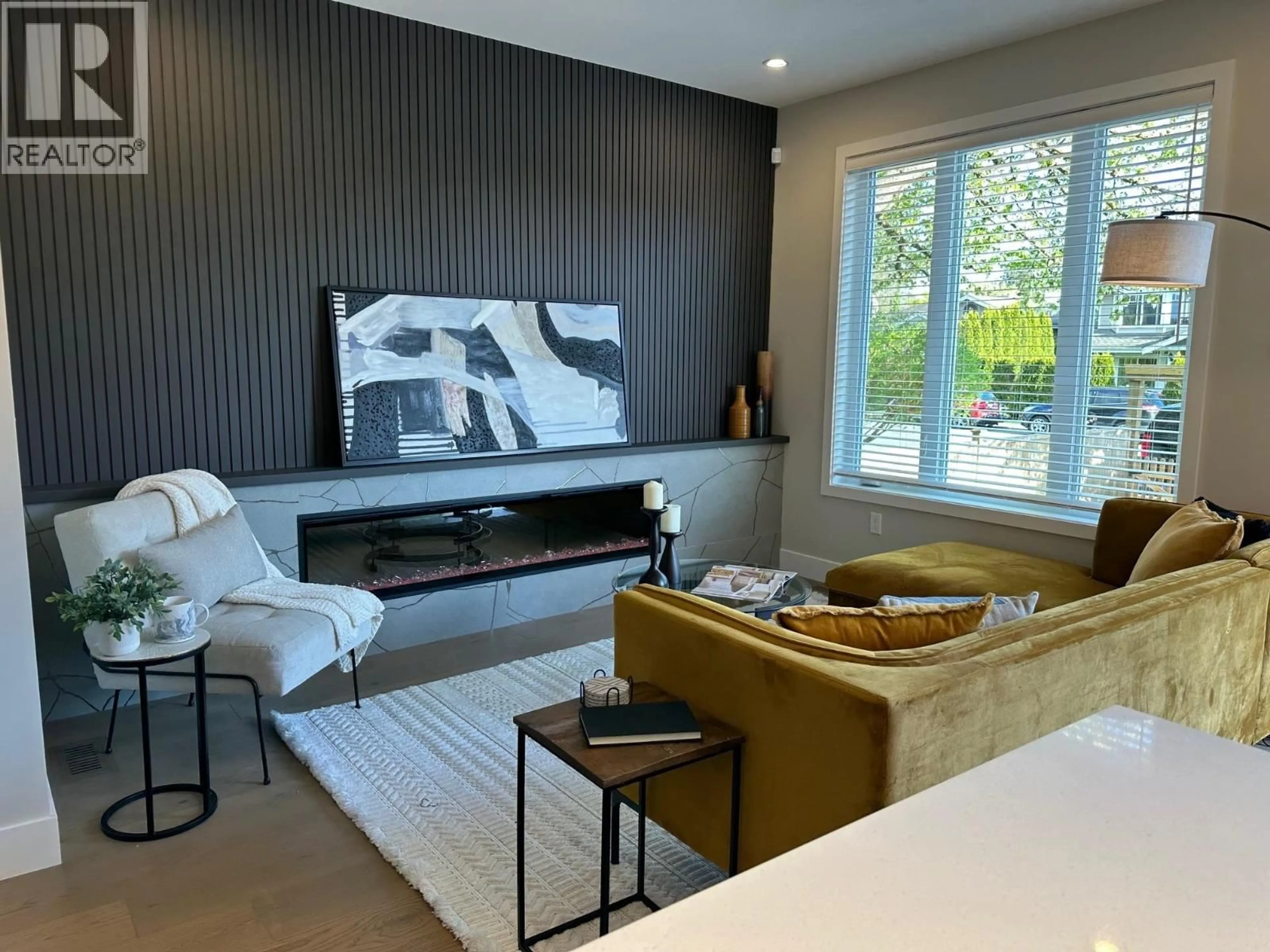 Living room with furniture, unknown for 344 17TH STREET, North Vancouver British Columbia V7L2V9