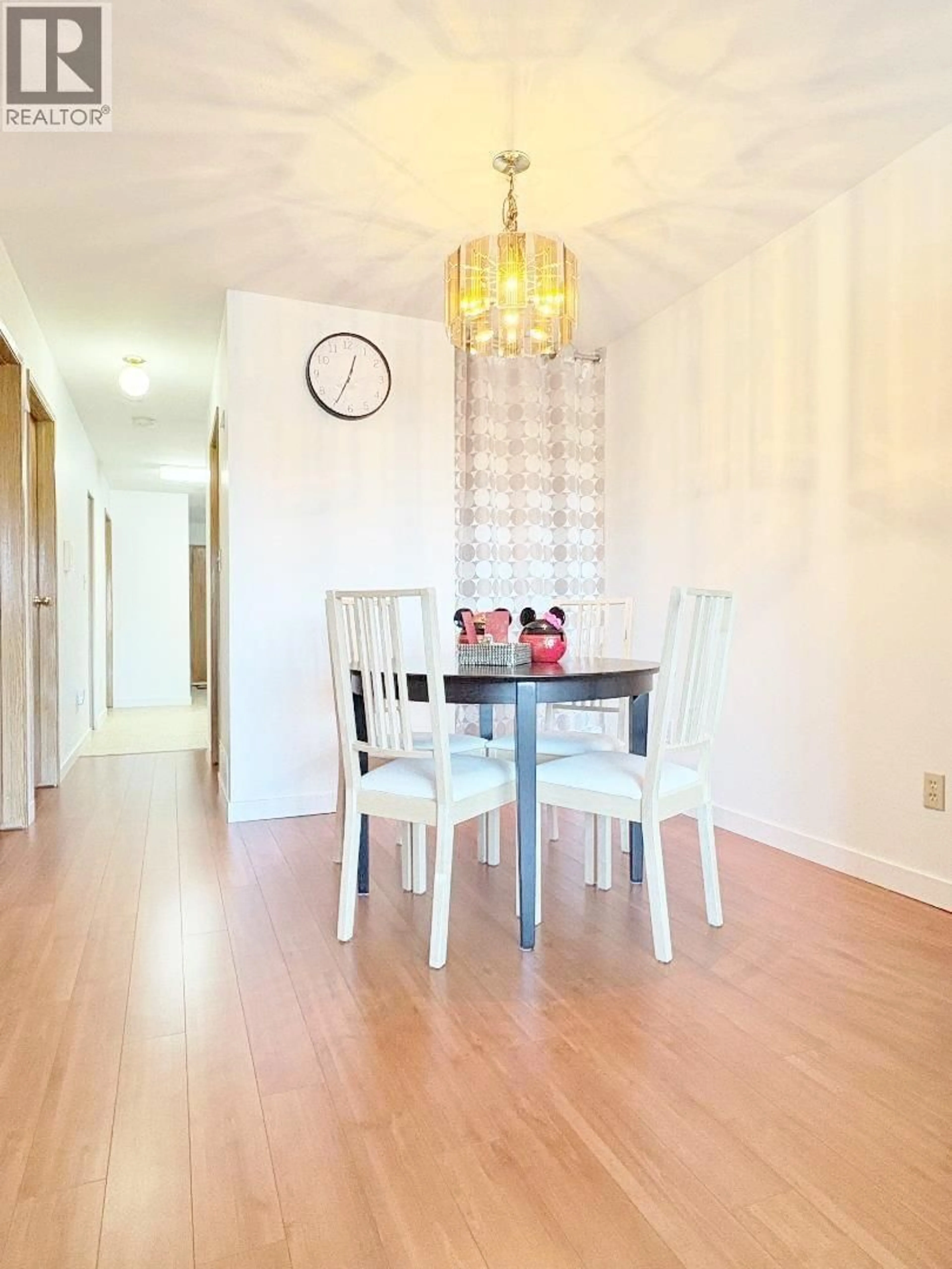 Dining room, wood/laminate floor for 2038 NAPIER STREET, Vancouver British Columbia V5L5B7
