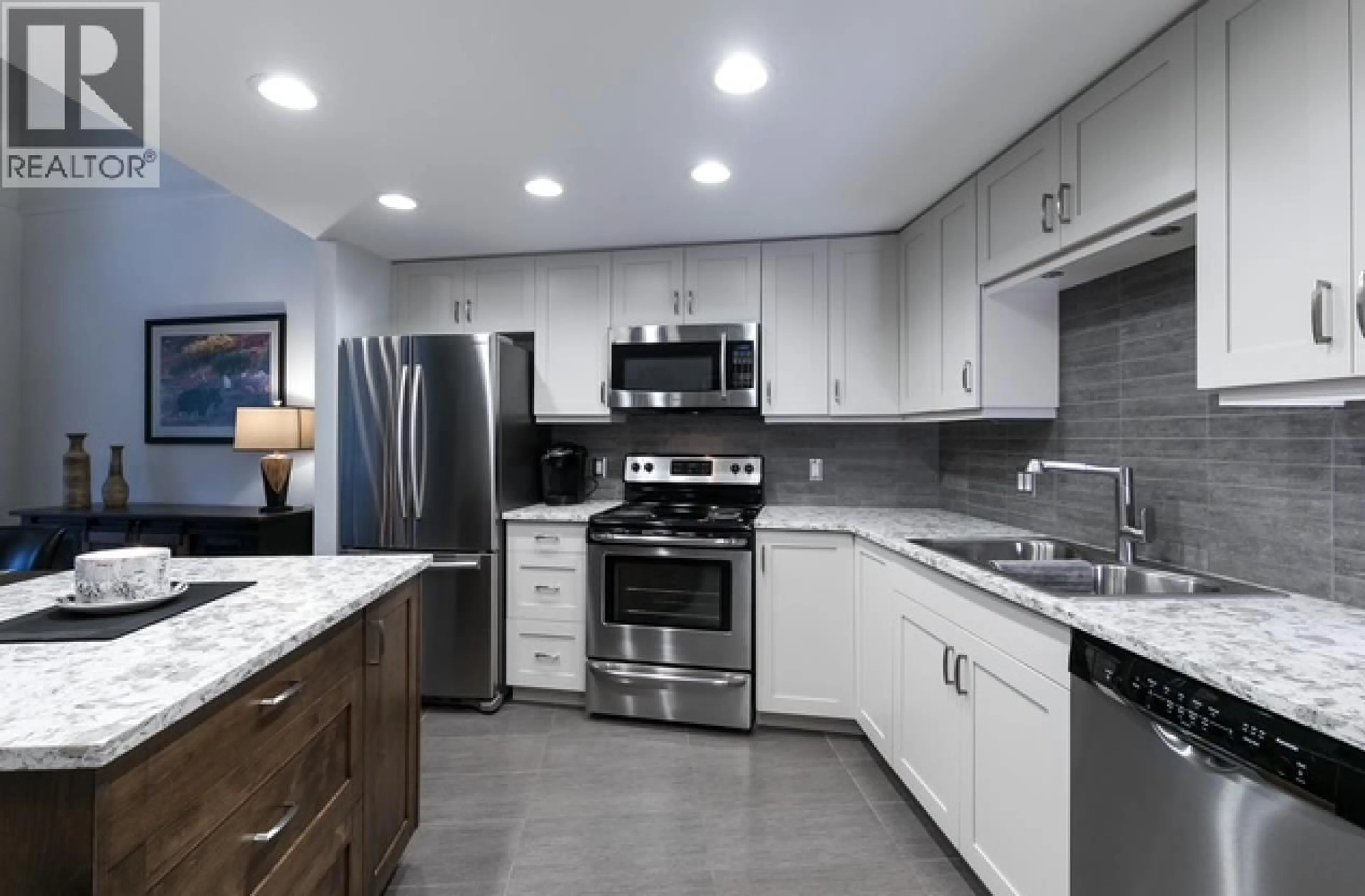 Unknown for 325 - 3309 PTARMIGAN PLACE, Whistler British Columbia V8E0V6