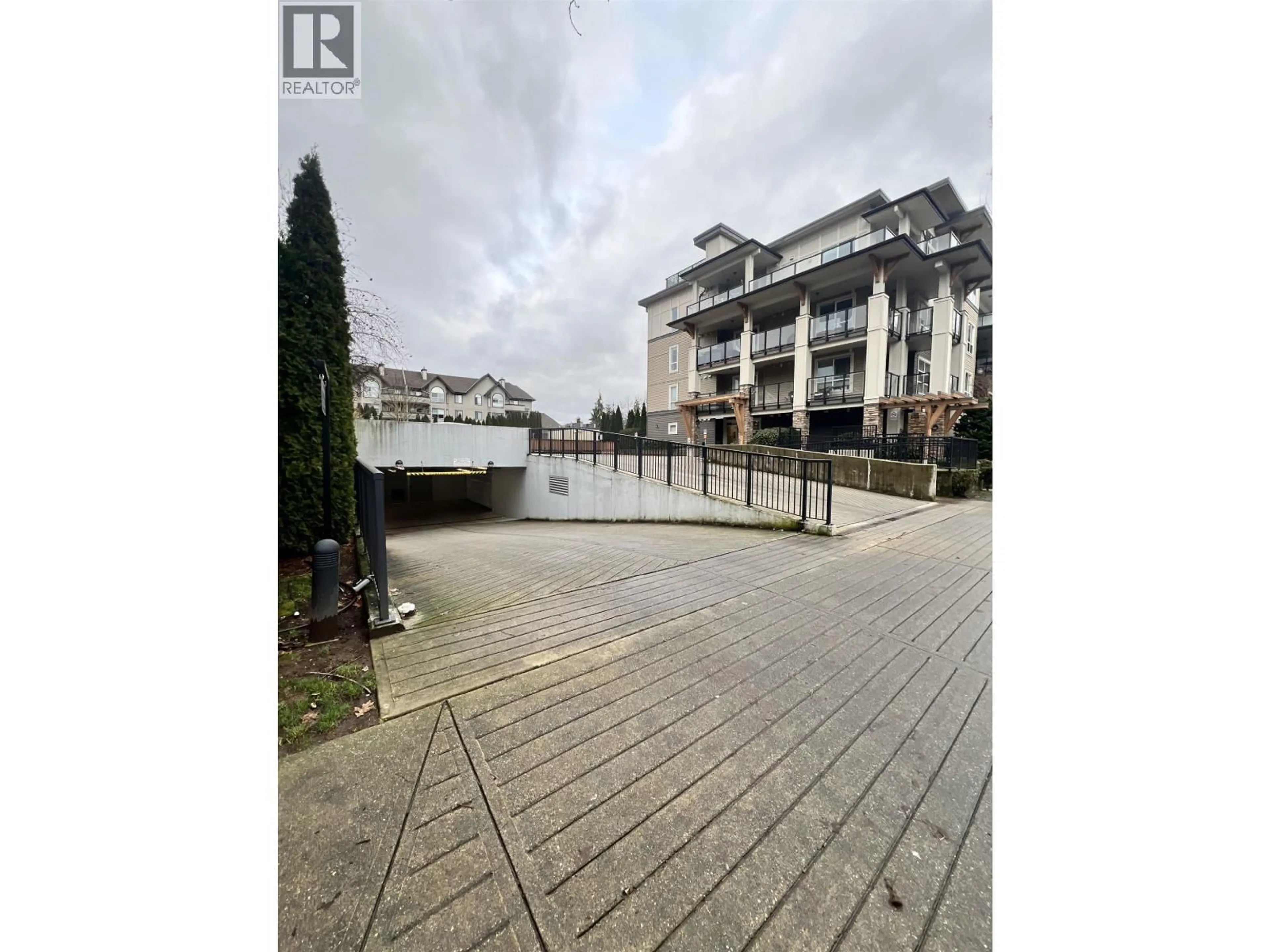 Unknown for 302 - 12409 HARRIS ROAD, Pitt Meadows British Columbia V3Y0E7