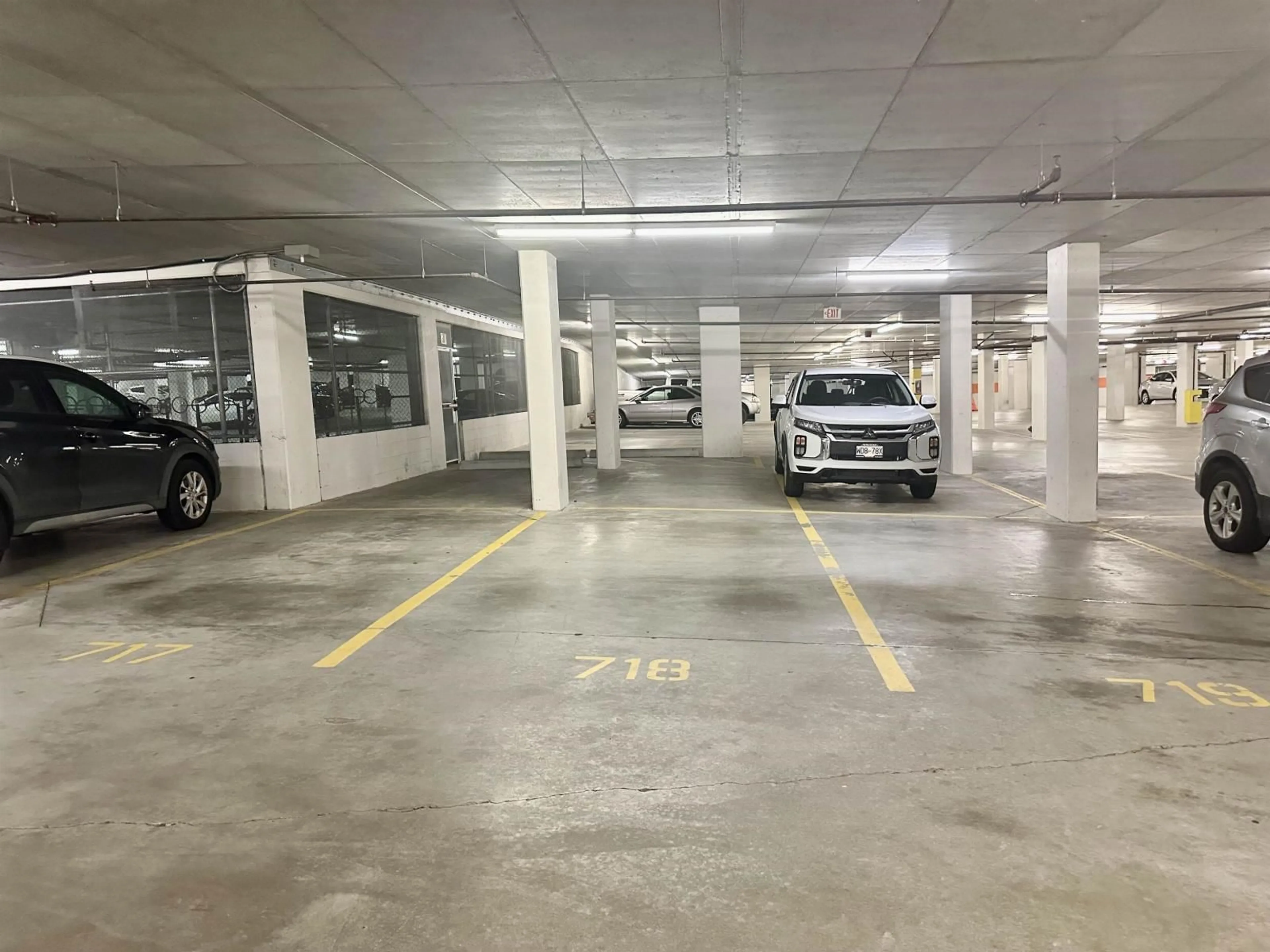 Parking for 2805 - 9981 WHALLEY BOULEVARD, Surrey British Columbia V3T0G6