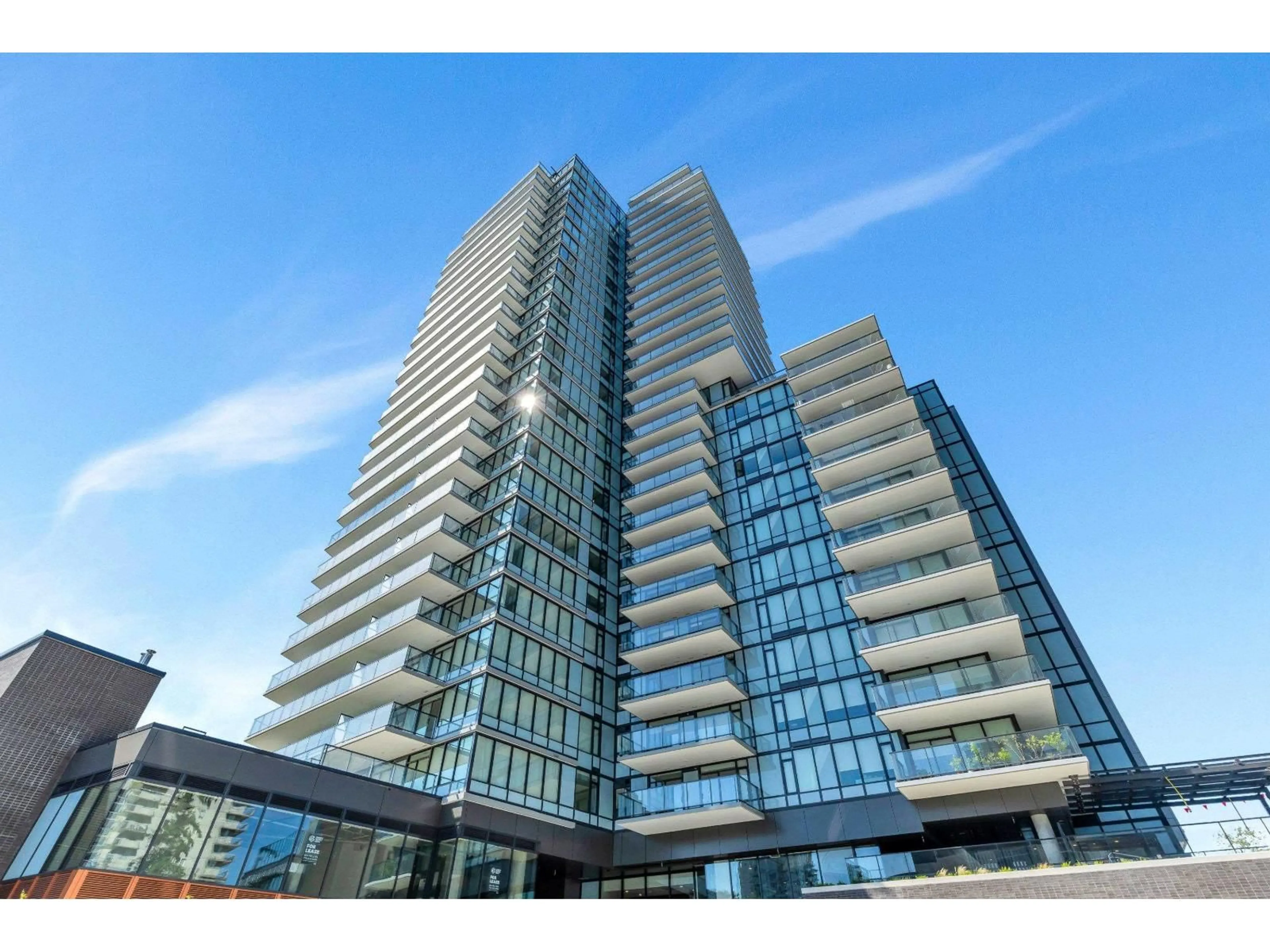 Indoor foyer for 1803 - 1588 JOHNSTON ROAD, White Rock British Columbia V4B3Z7