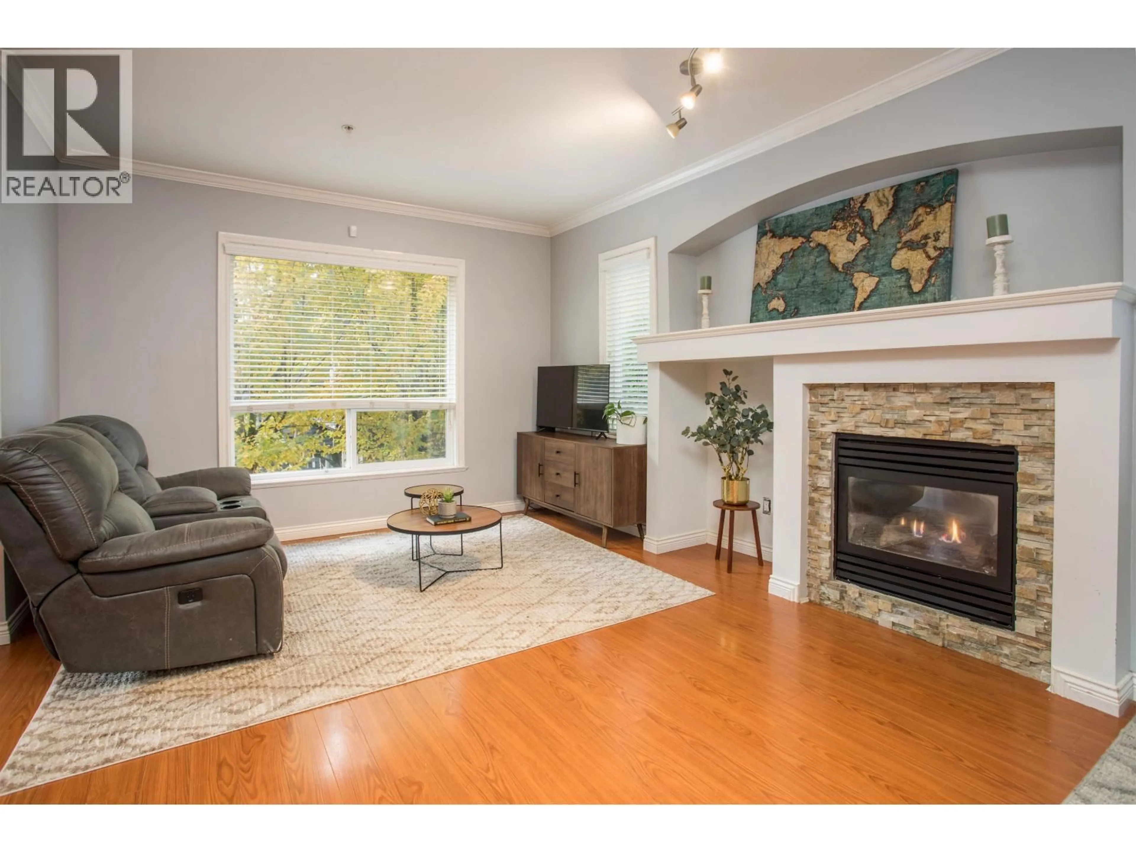 Living room with furniture, wood/laminate floor for 11847 191A STREET, Pitt Meadows British Columbia V3Y0A4