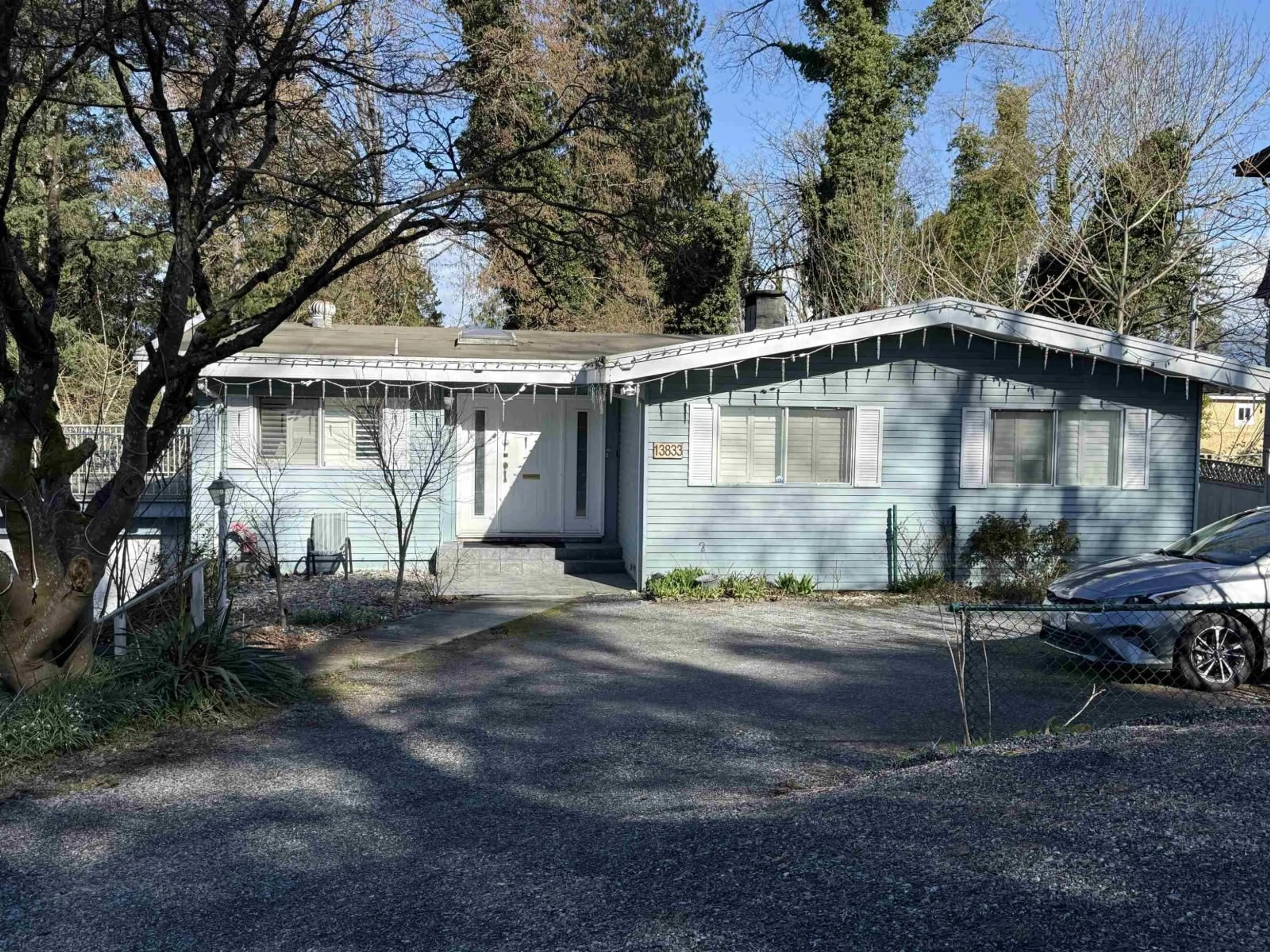Home with vinyl exterior material, street for 13833 114 AVENUE, Surrey British Columbia V3R2L8