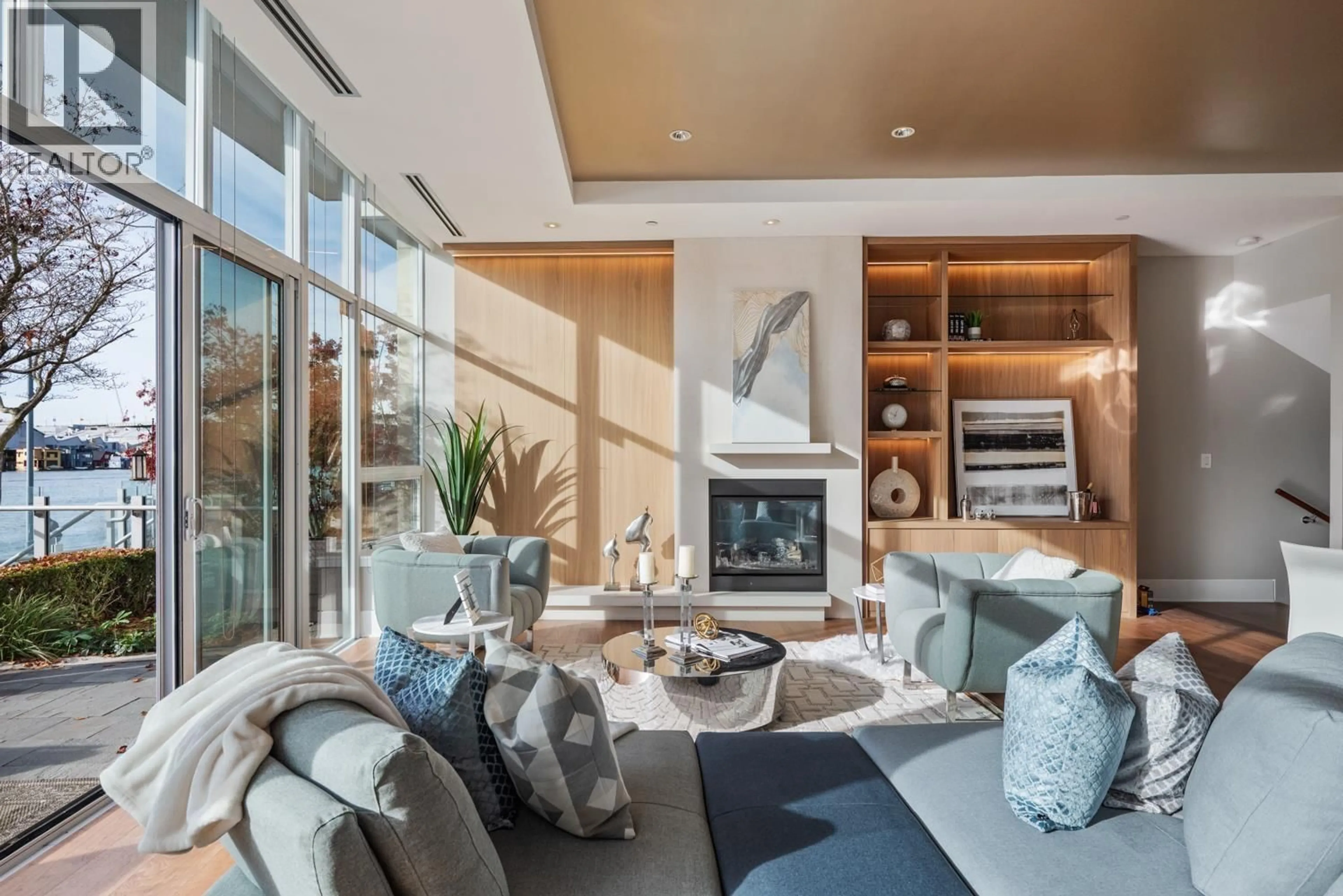 Living room with furniture, unknown for 1576 HOMER MEWS, Vancouver British Columbia V6Z0A6